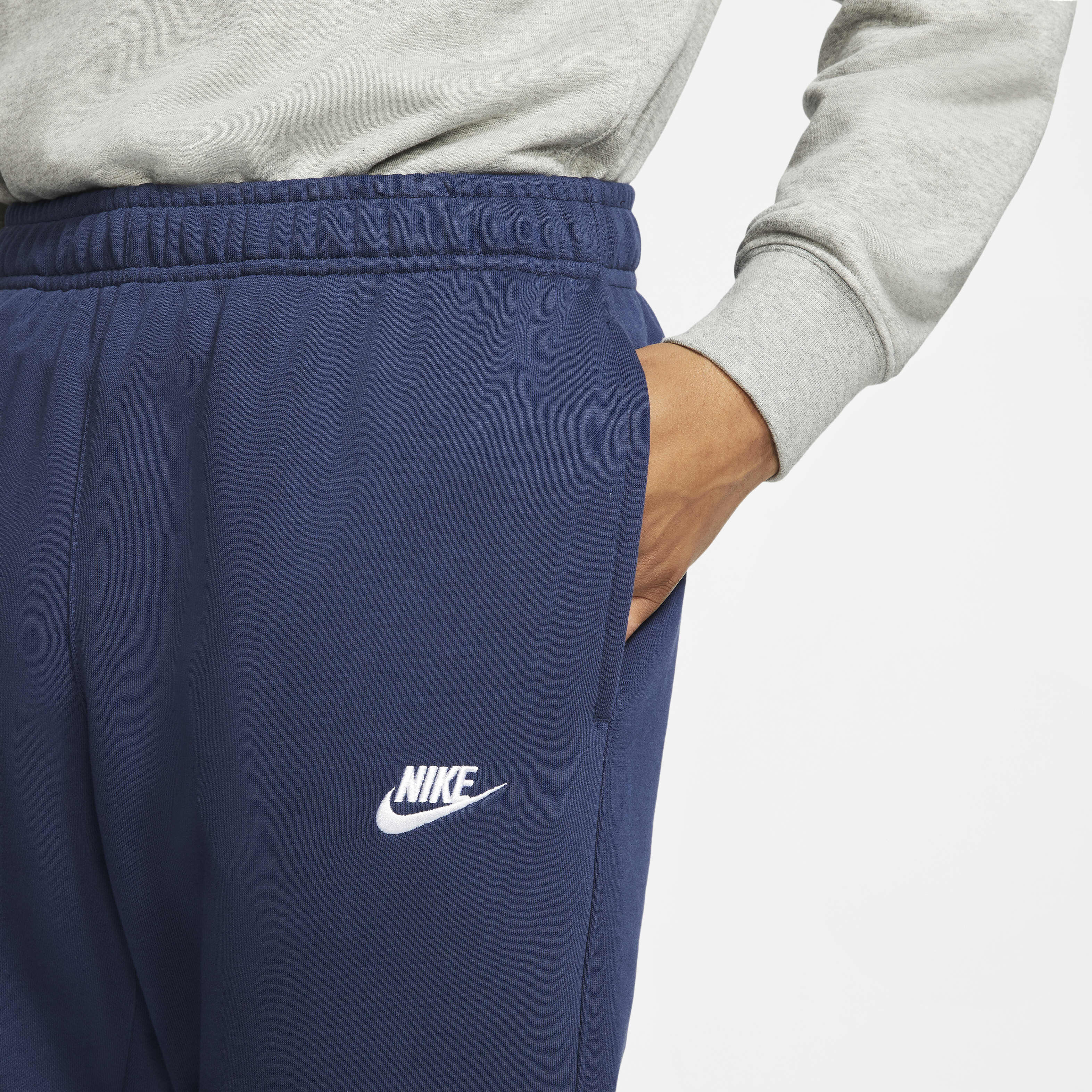Nike Sportswear Club