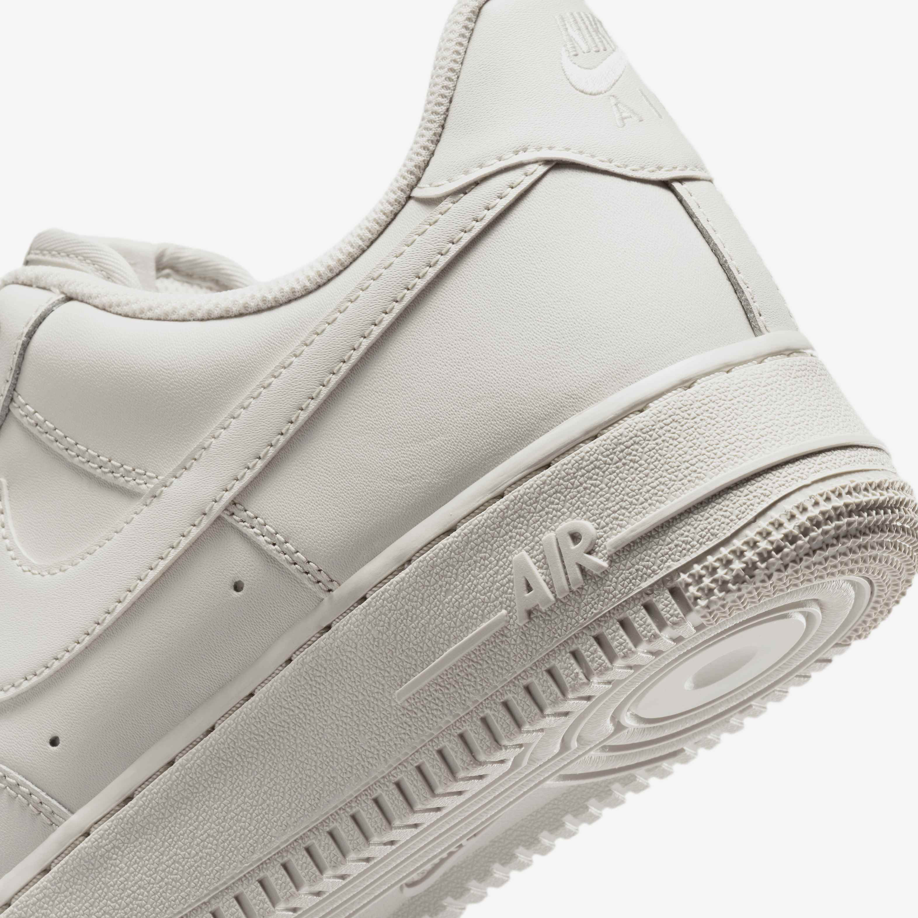 Nike Air Force 1 '07 image number 7