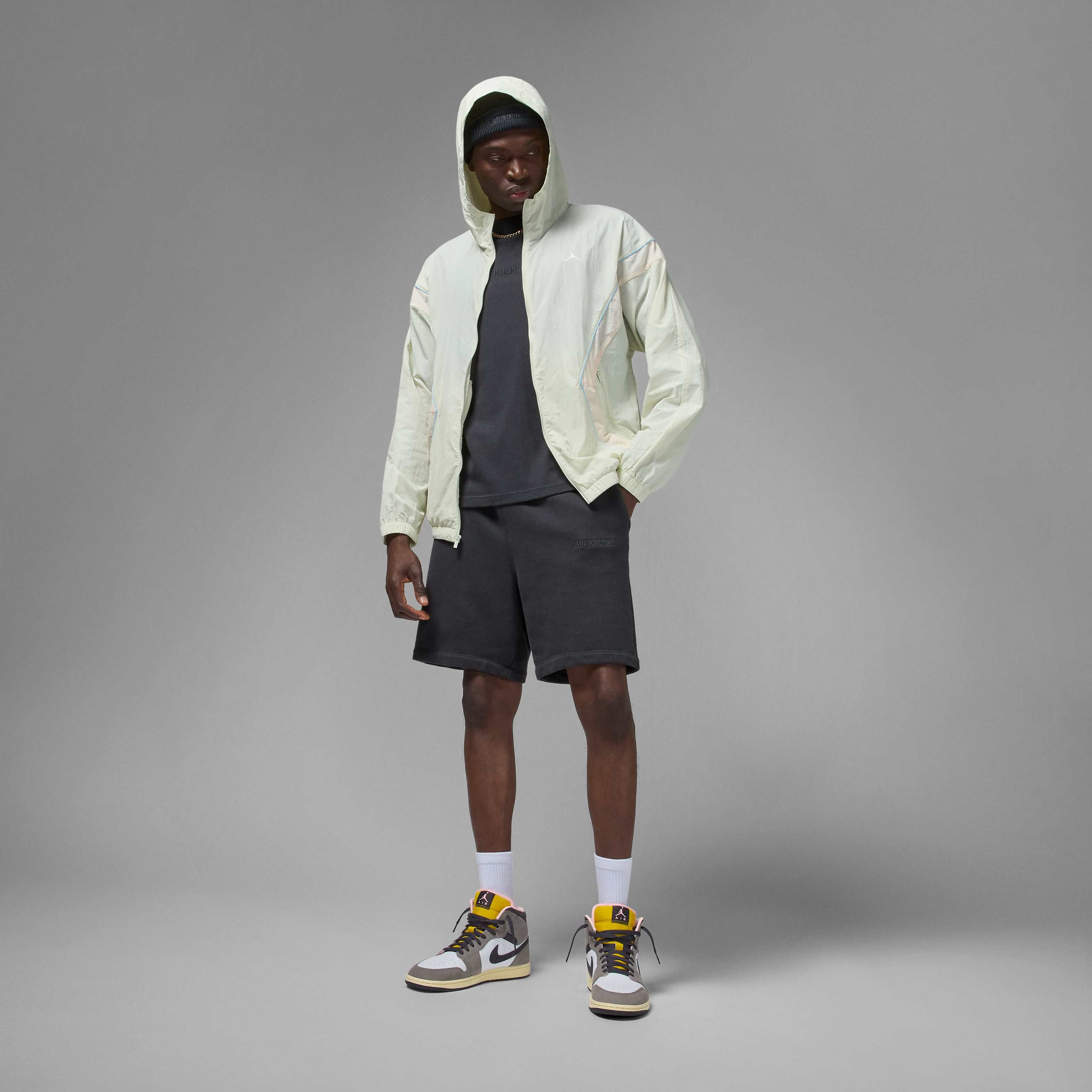 Air Jordan 1 Mid SE image number 8