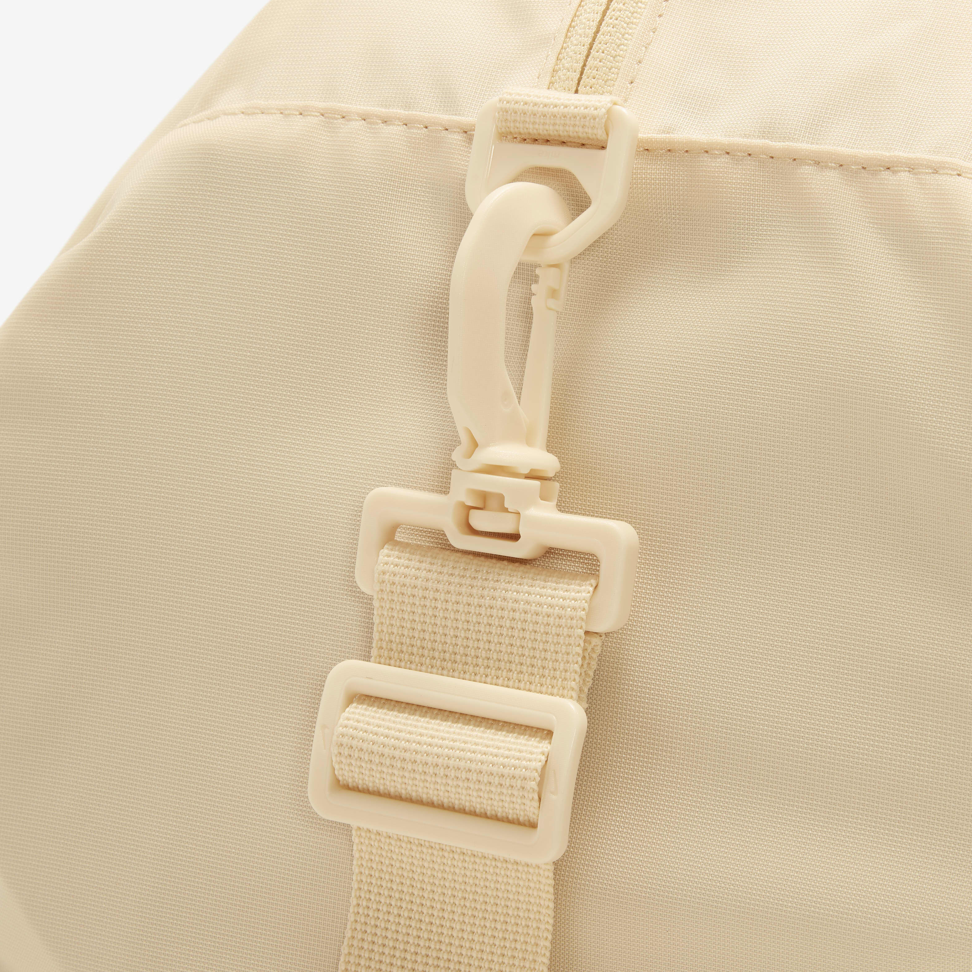 نايكي جيم كلوب image number 8