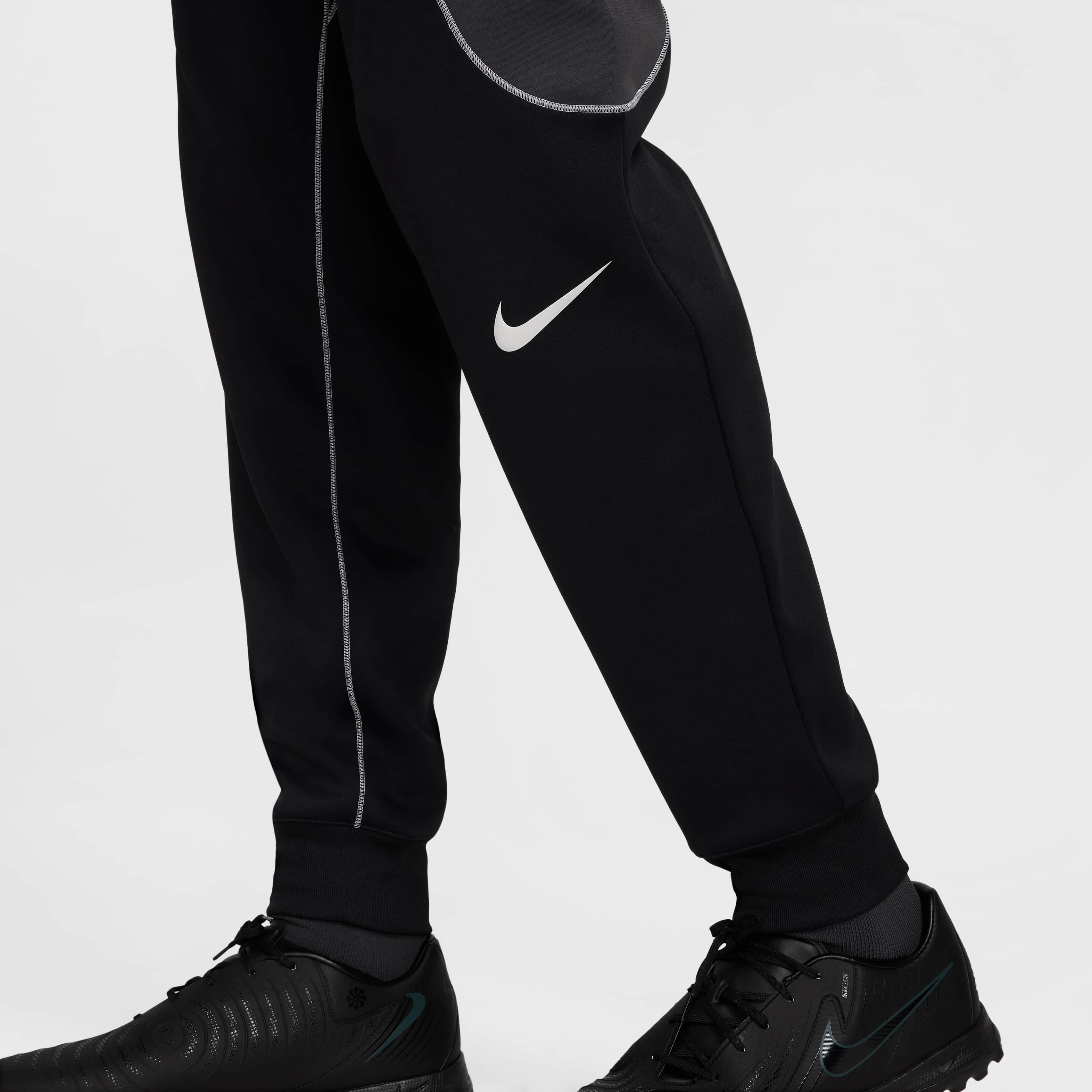 Nike Strike+ image number 7