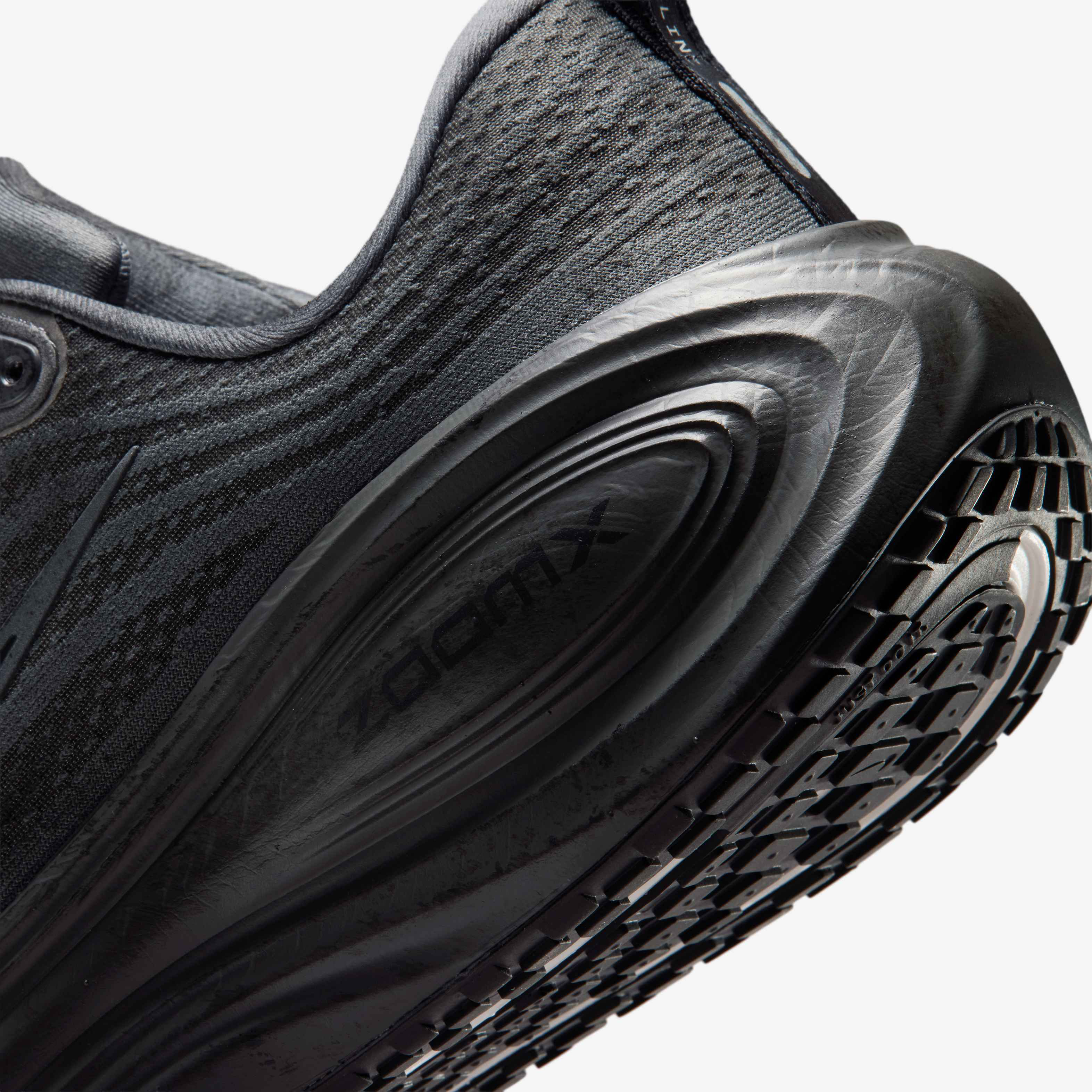 Nike Vomero Plus image number 7