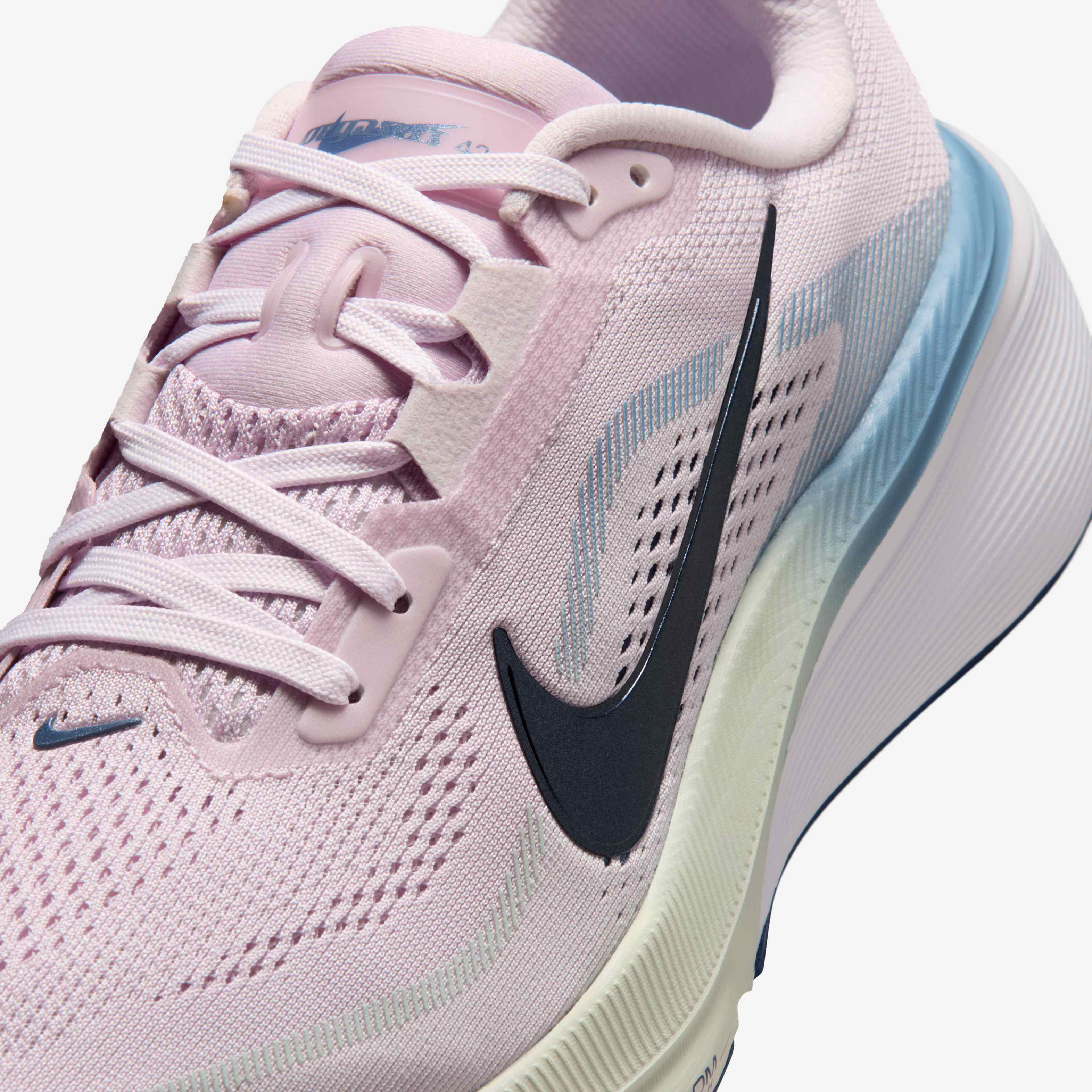 Nike Pegasus 42 image number 6