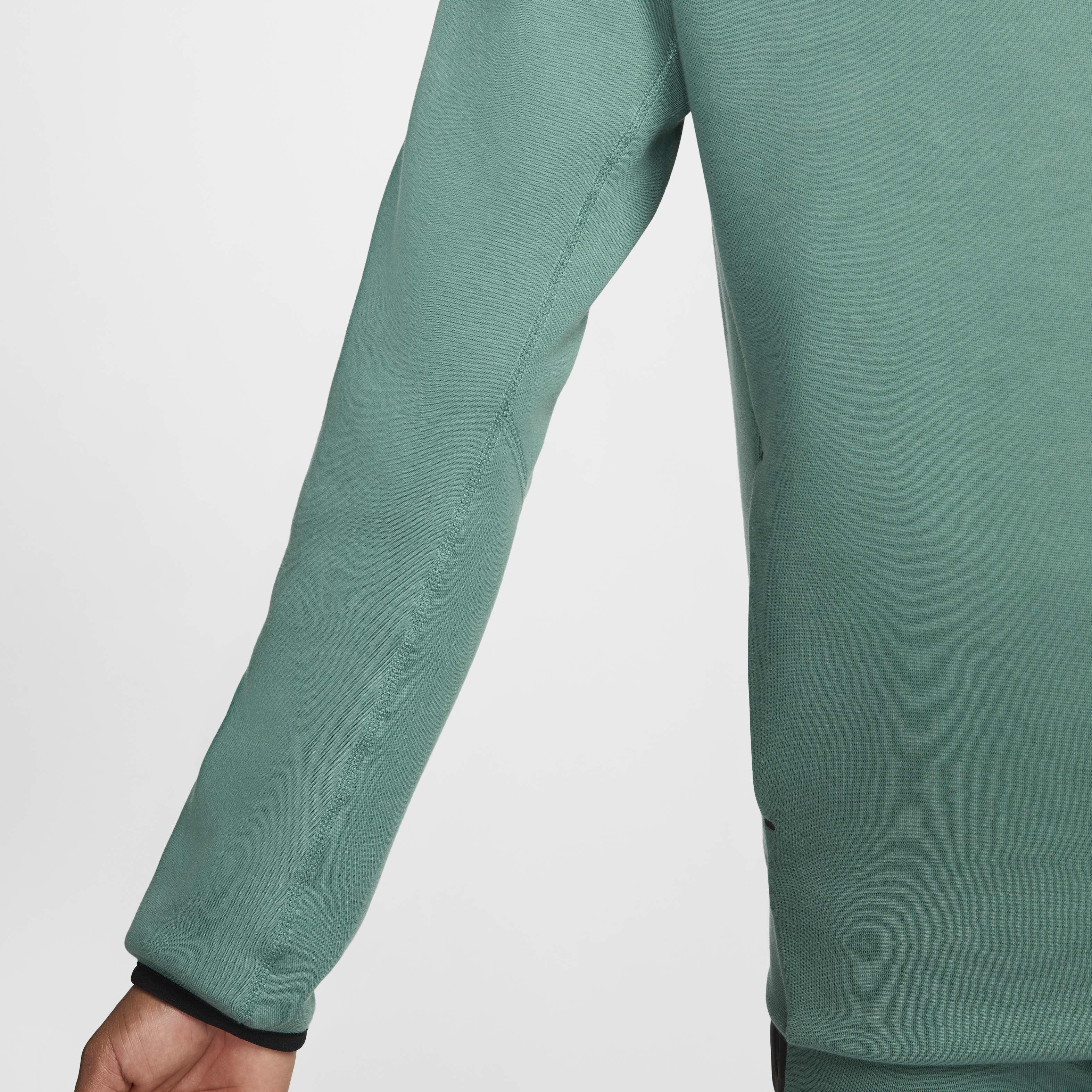 Nike Sportswear Tech Fleece image number 6