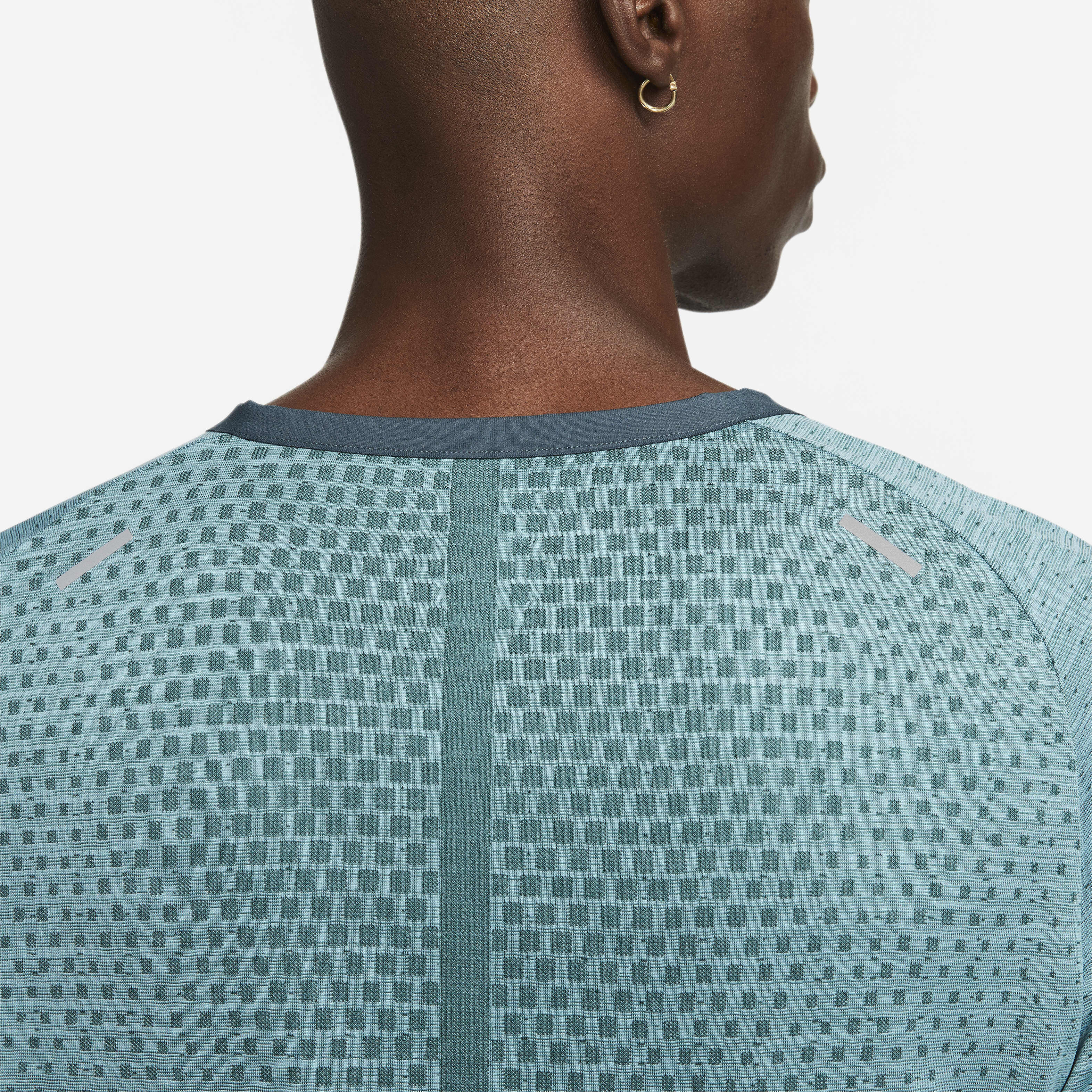 نايكي دراي-فت اي دي في تك-نت الترا image number 4