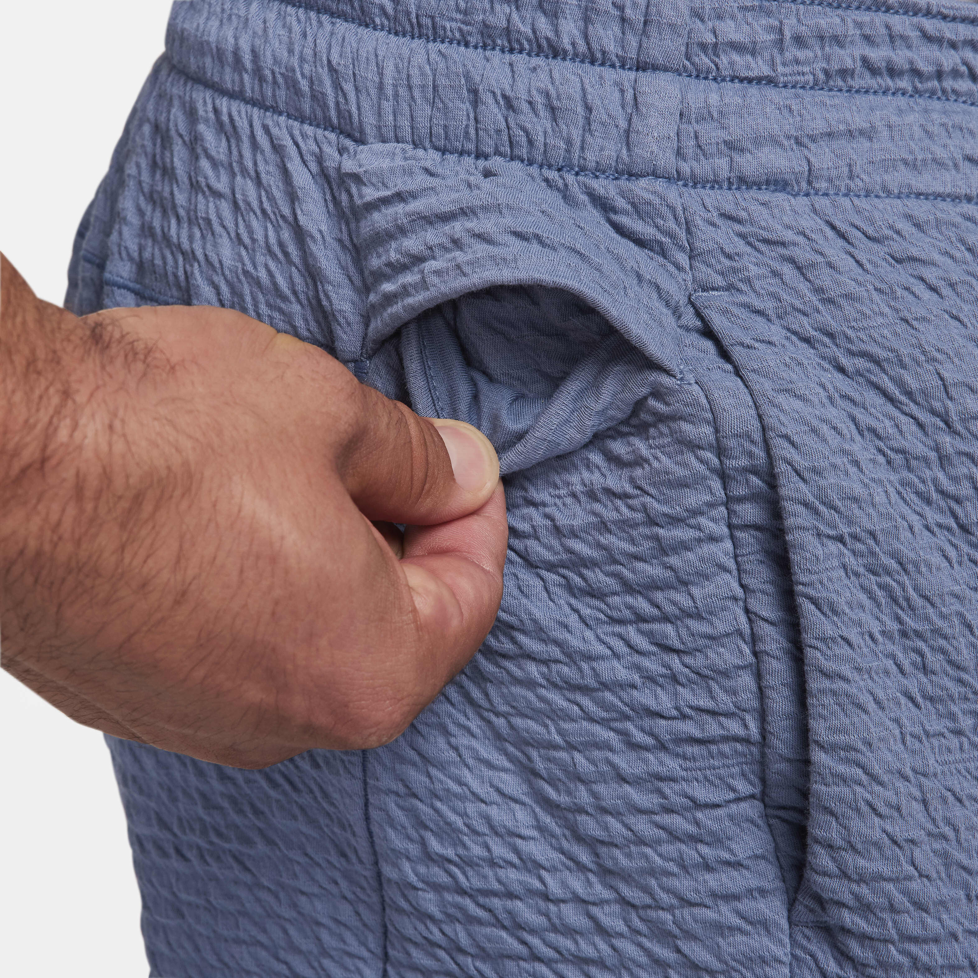 نايكي يوغا تسكشر image number 10