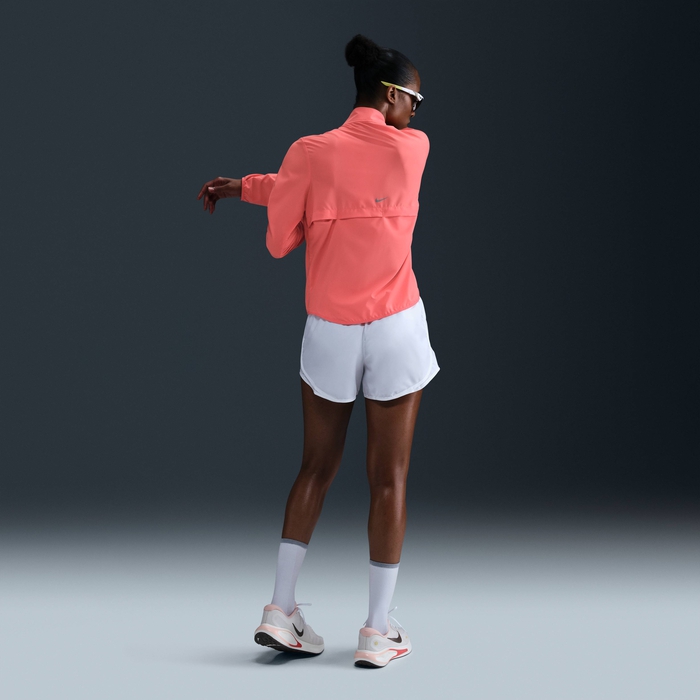 نايكي سووش image number 4 نايكي سووش image number 4