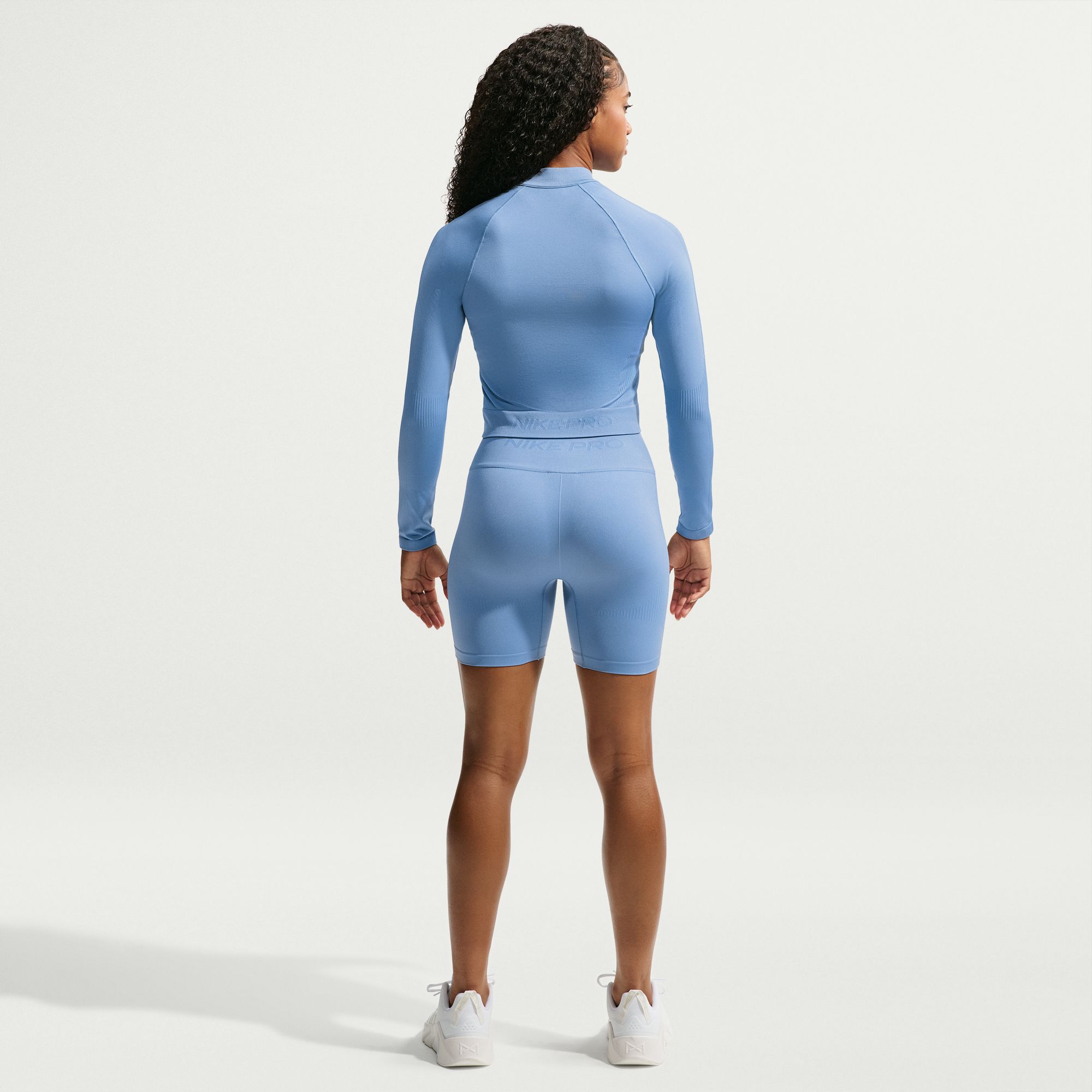 Nike Pro Seamless image number 1