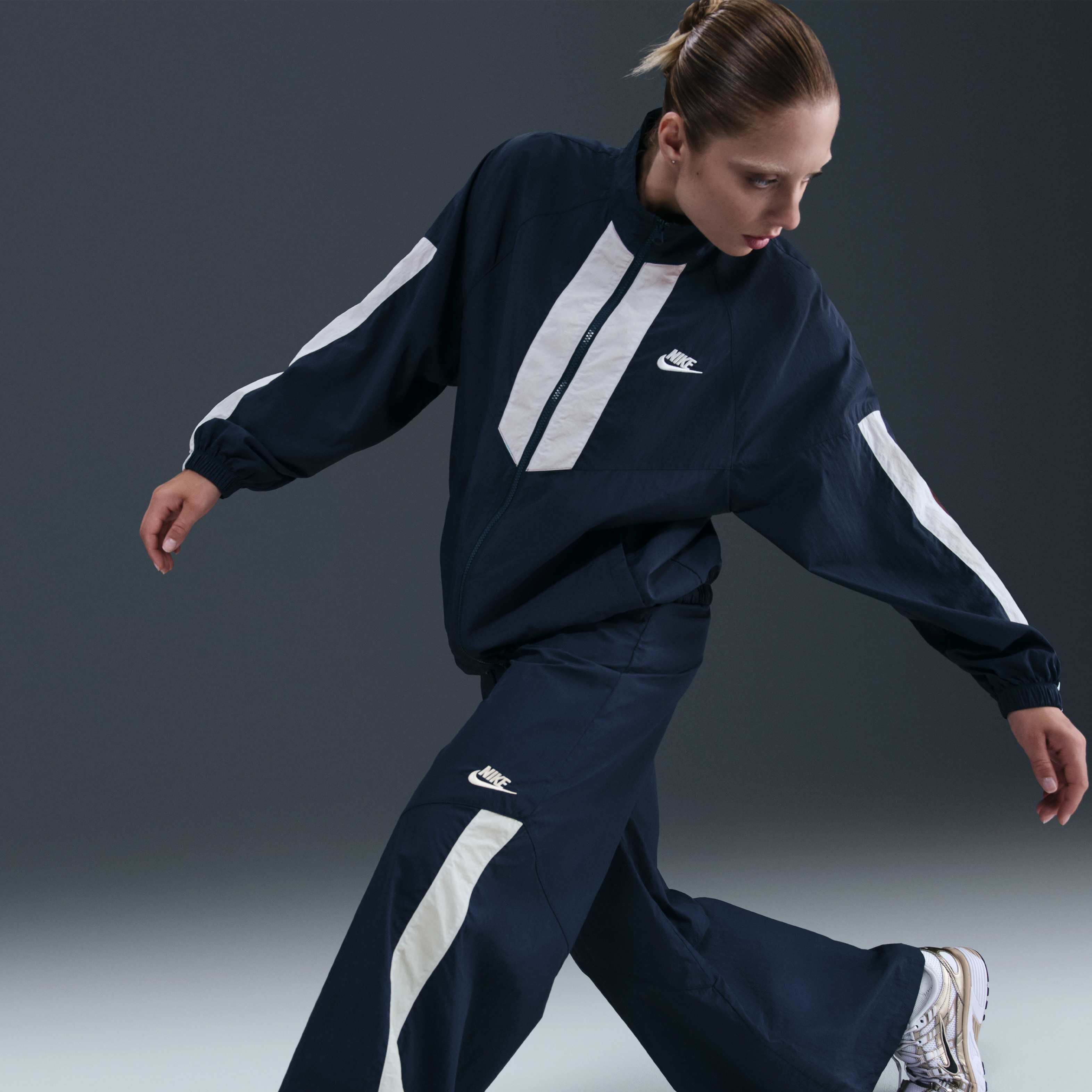 Nike Sportswear image number 4