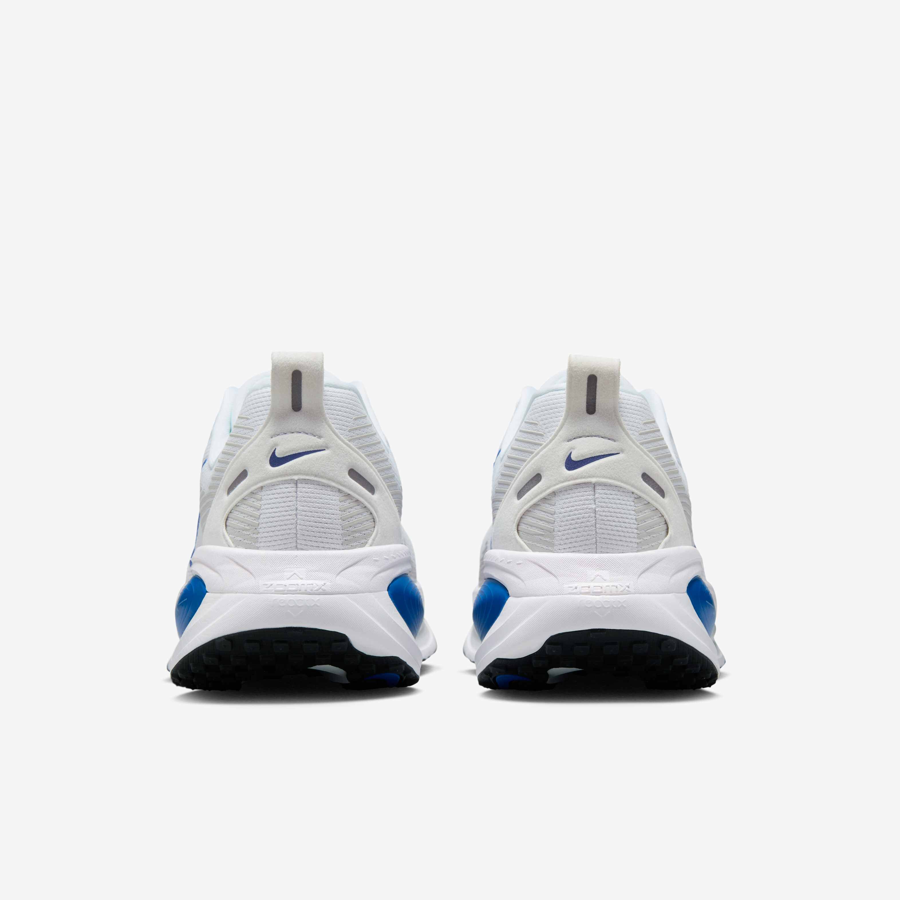 Nike Vomero 18 image number 5