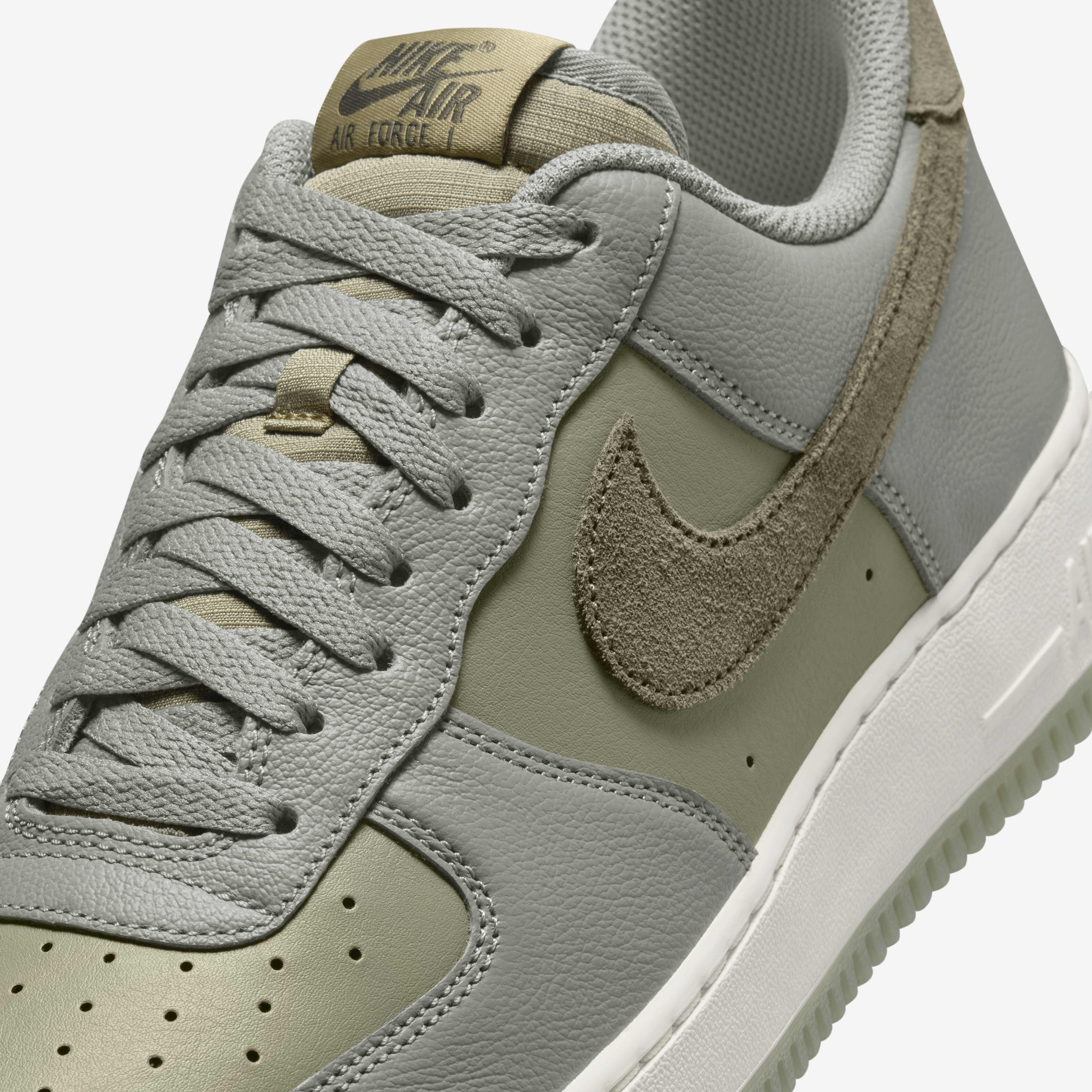 Nike Air Force 1 '07 LV8 image number 6