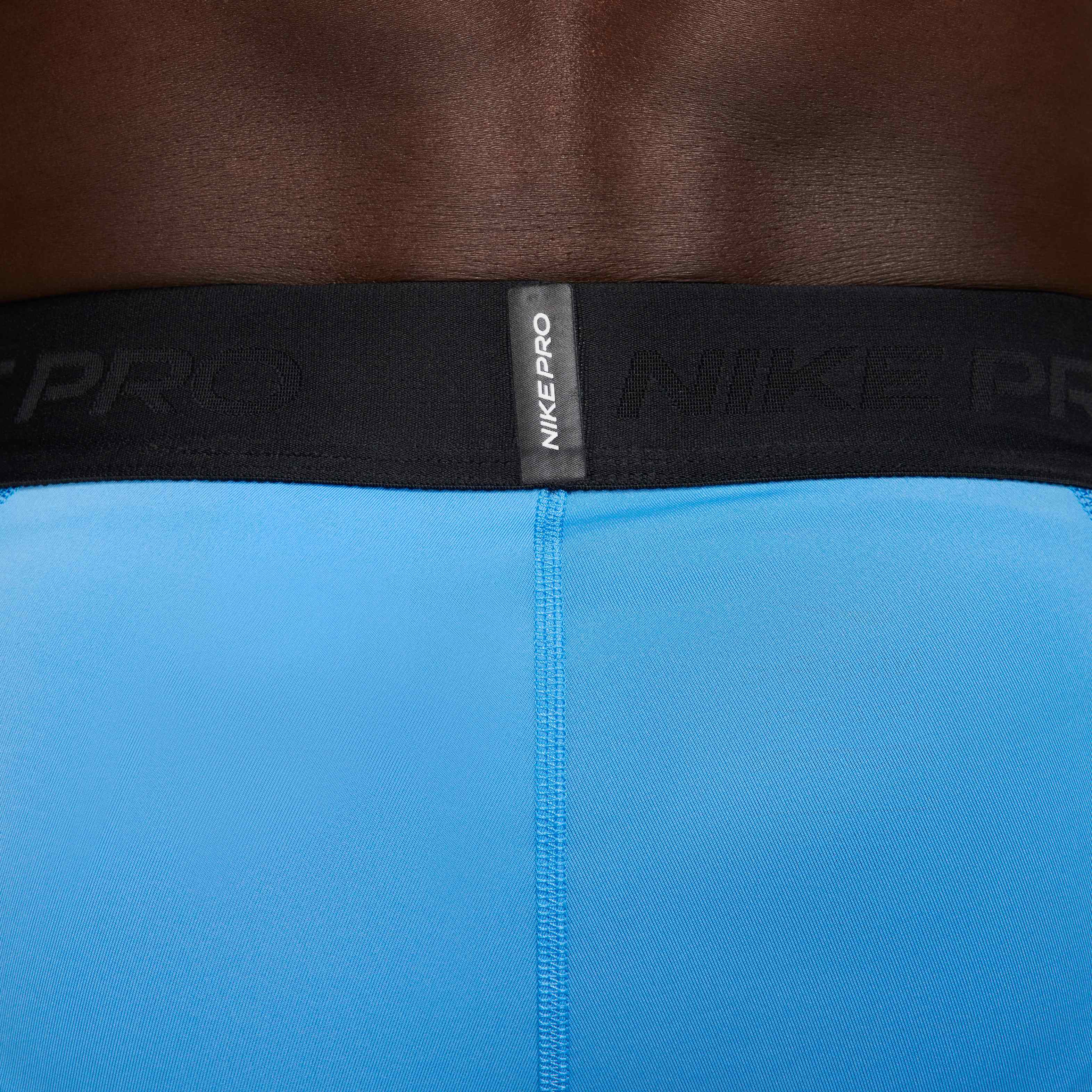 Nike Pro image number 3