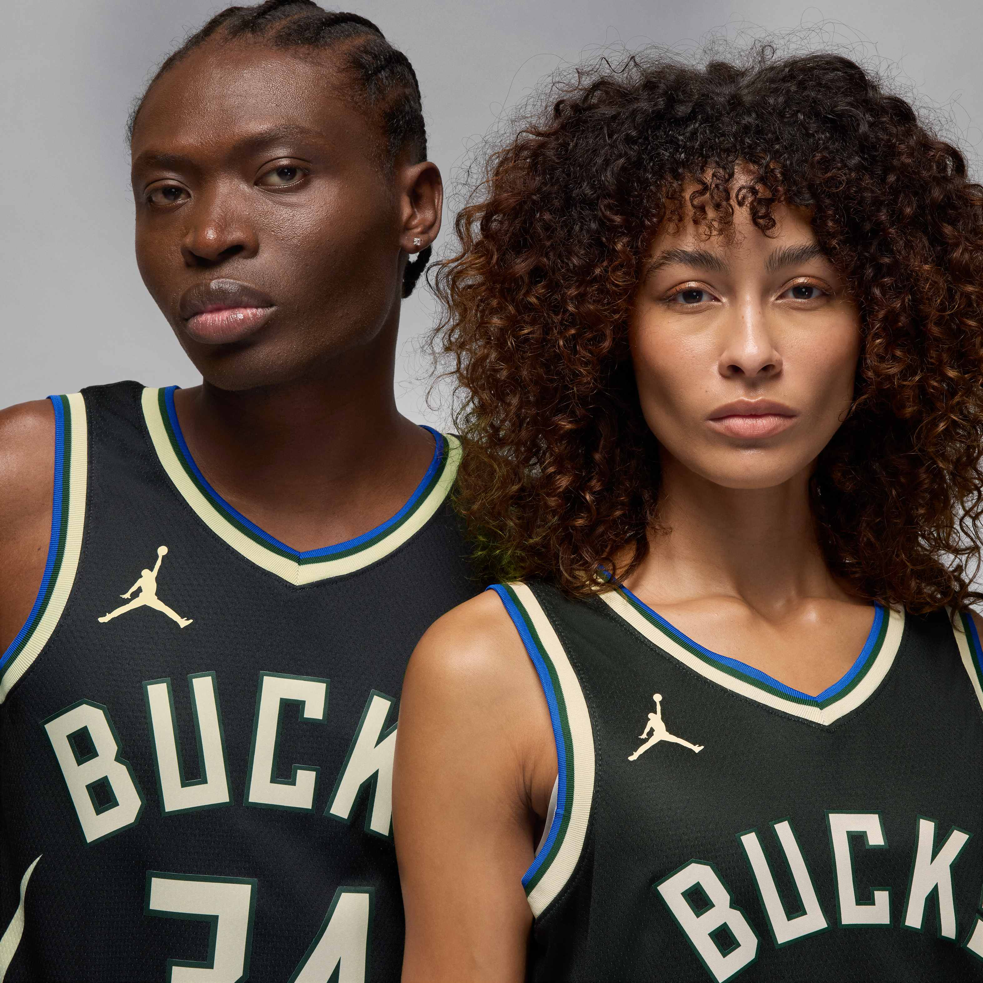 Milwaukee Bucks Statement Edition image number 2