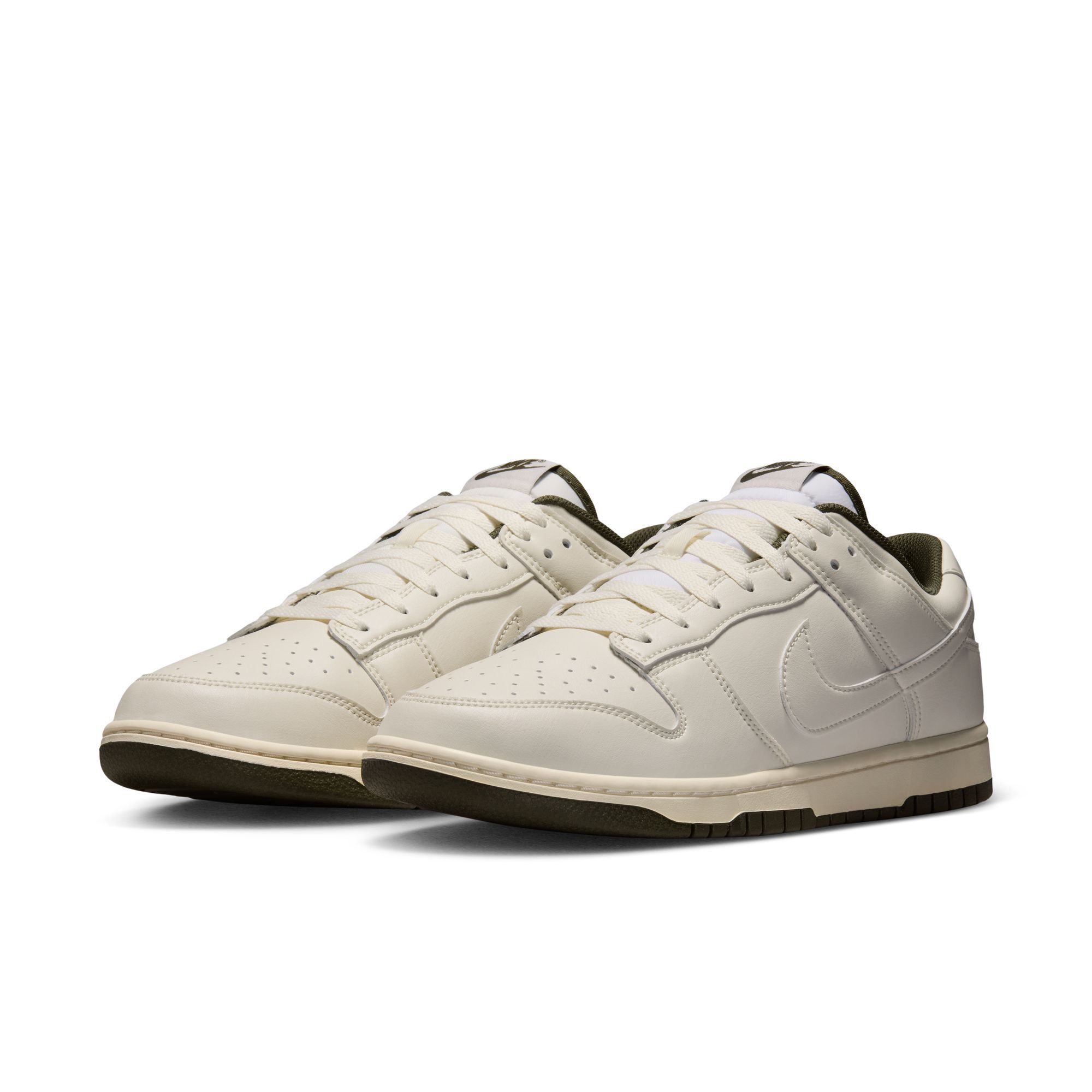 Nike Dunk Low Retro image number 2