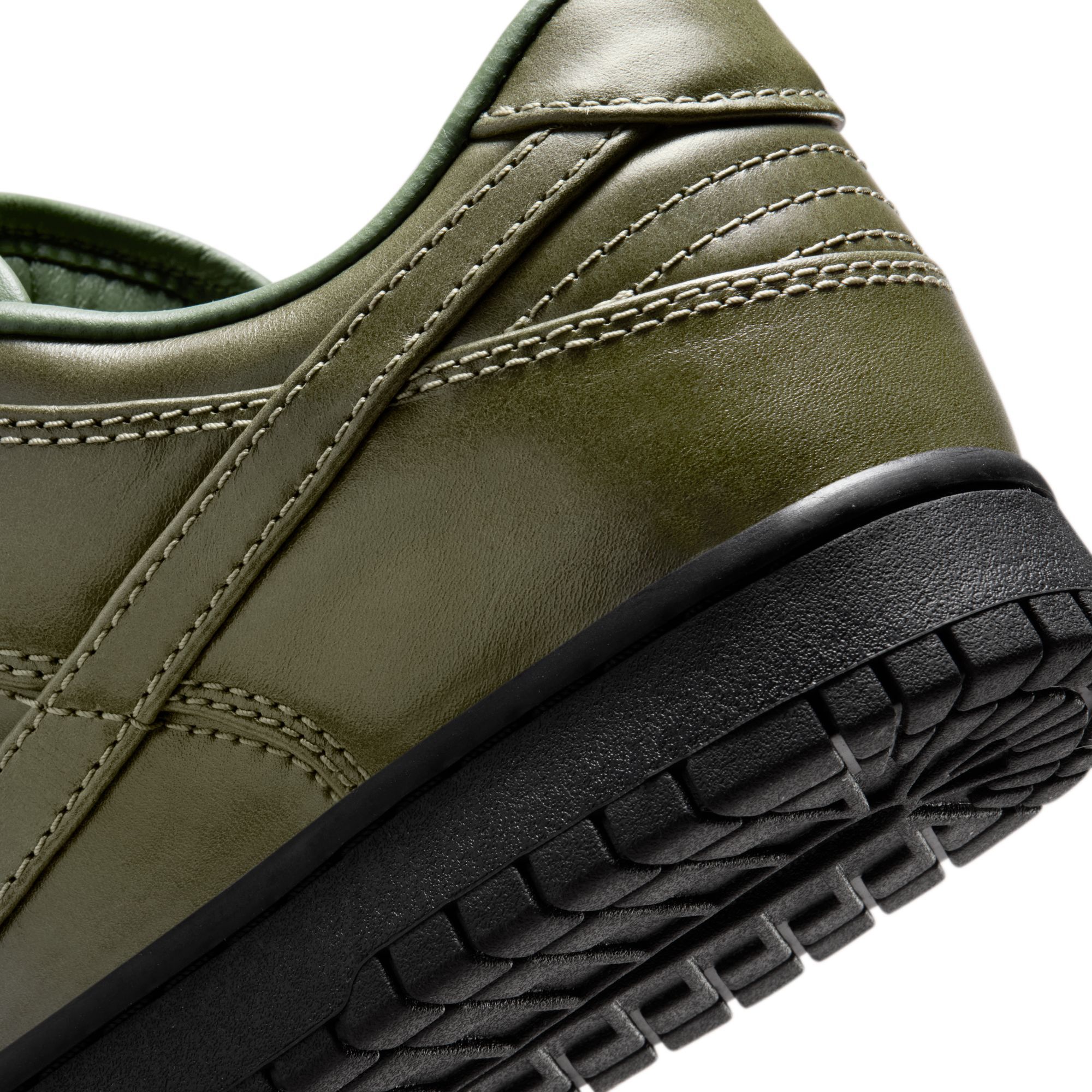 Nike Dunk Low Retro Premium image number 9