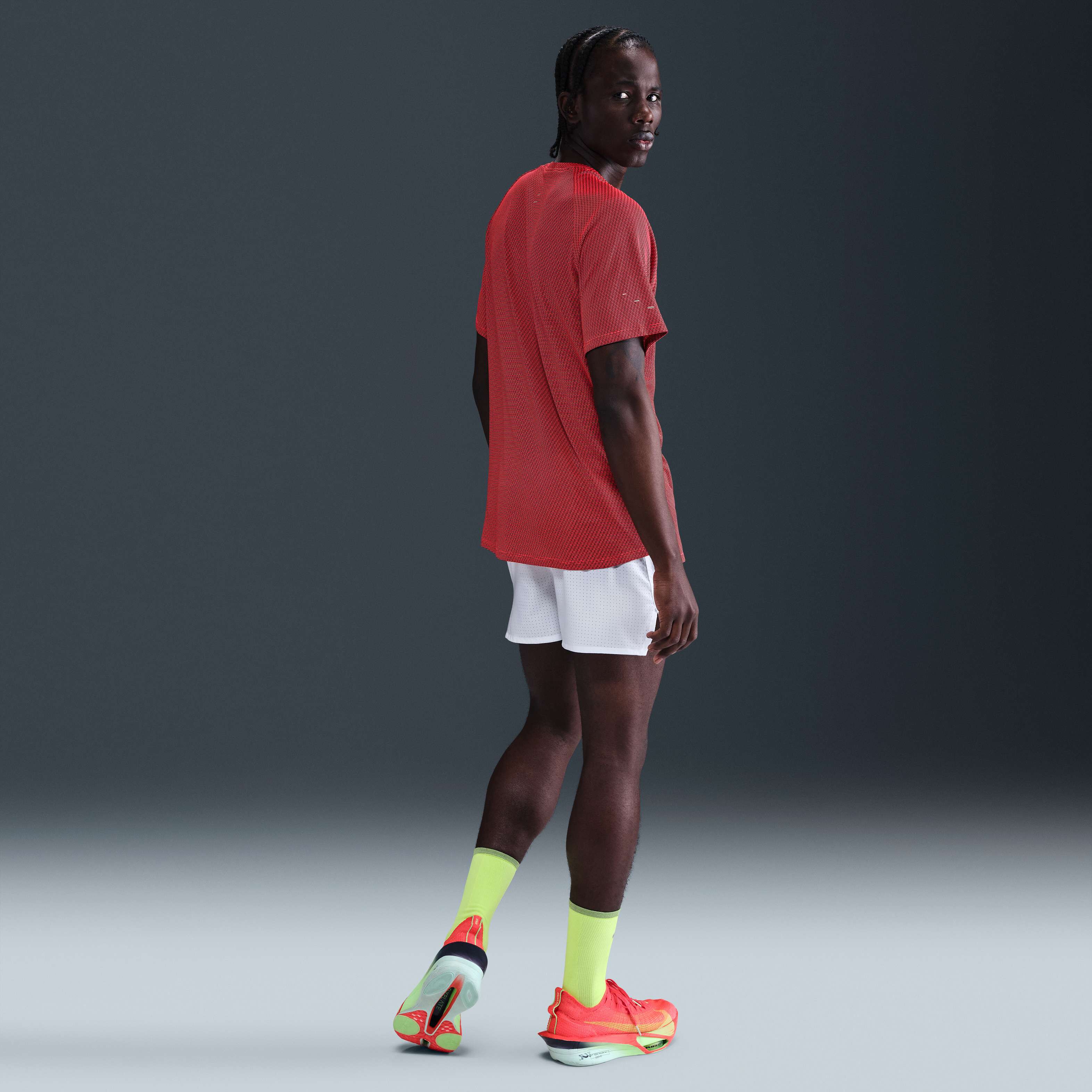 Nike Stride image number 4