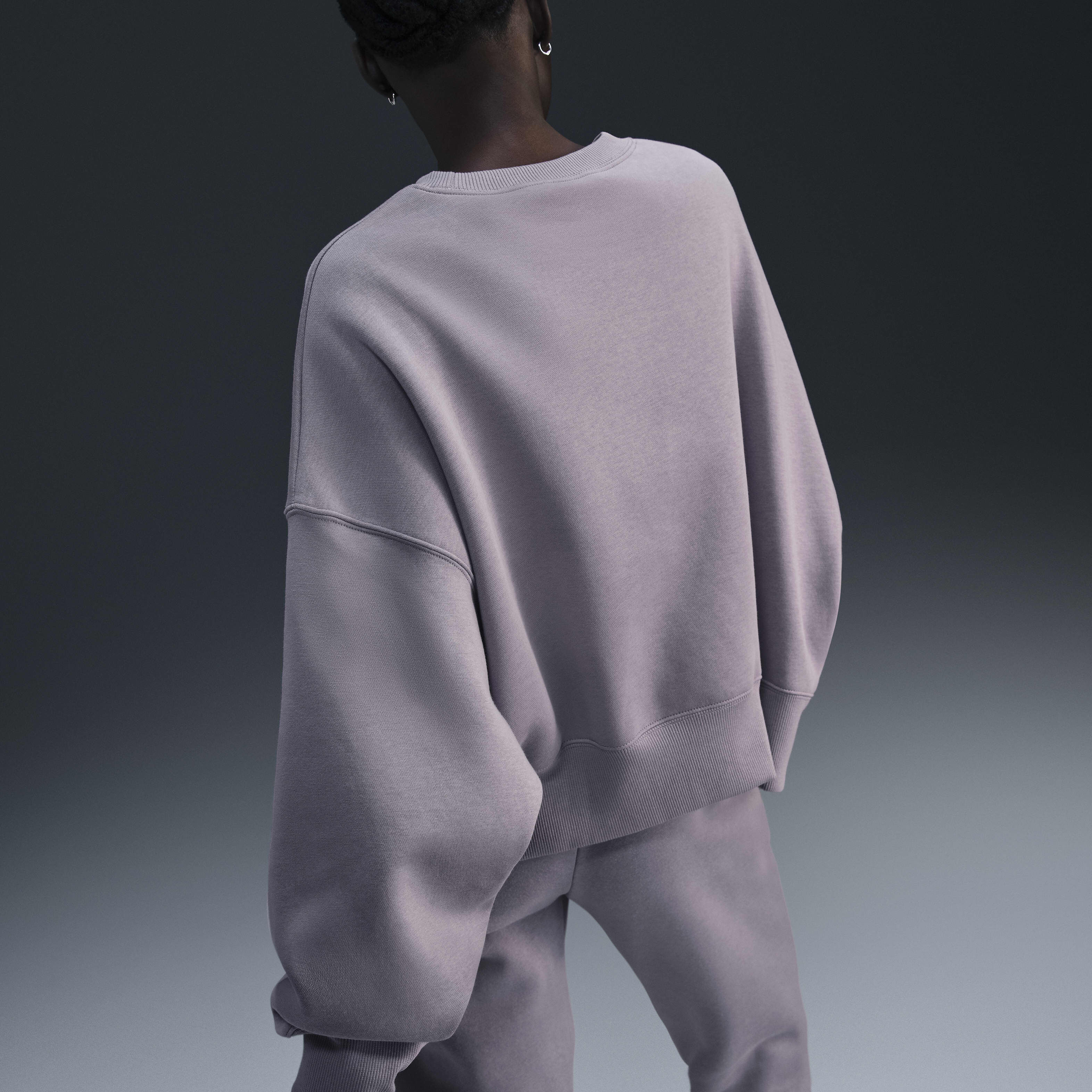 نايكي سبورتسوير فينكس فليس image number 1