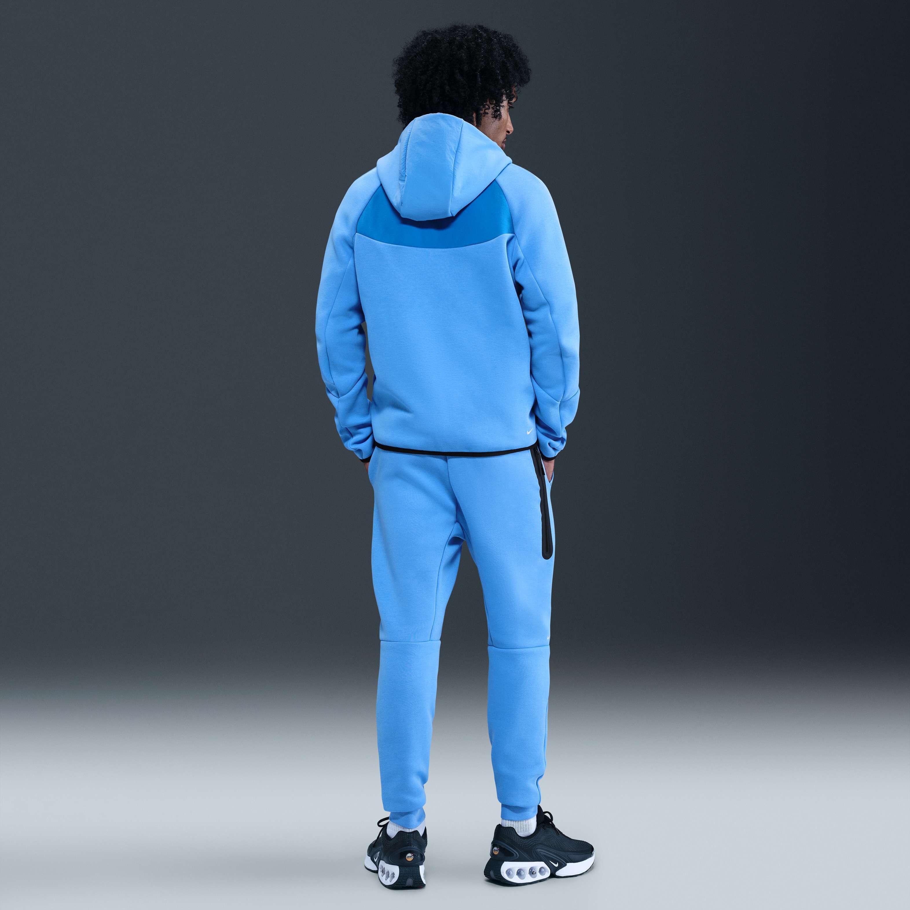 Nike Tech image number 3