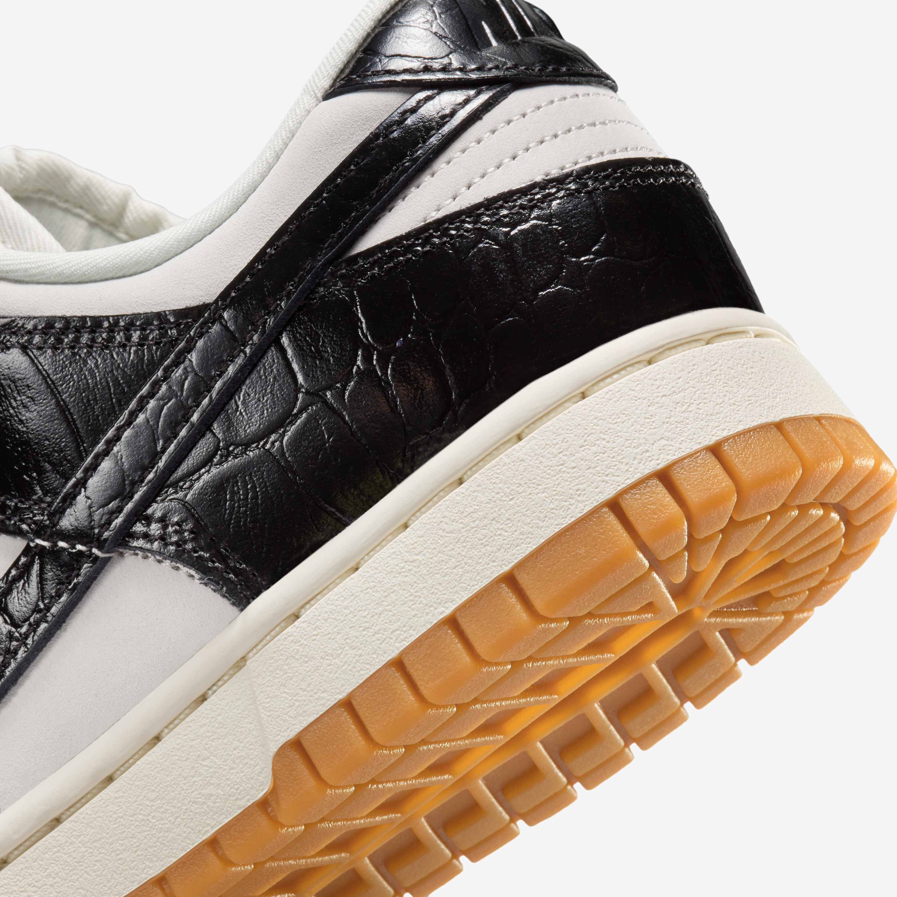 Nike Dunk Low LX image number 7
