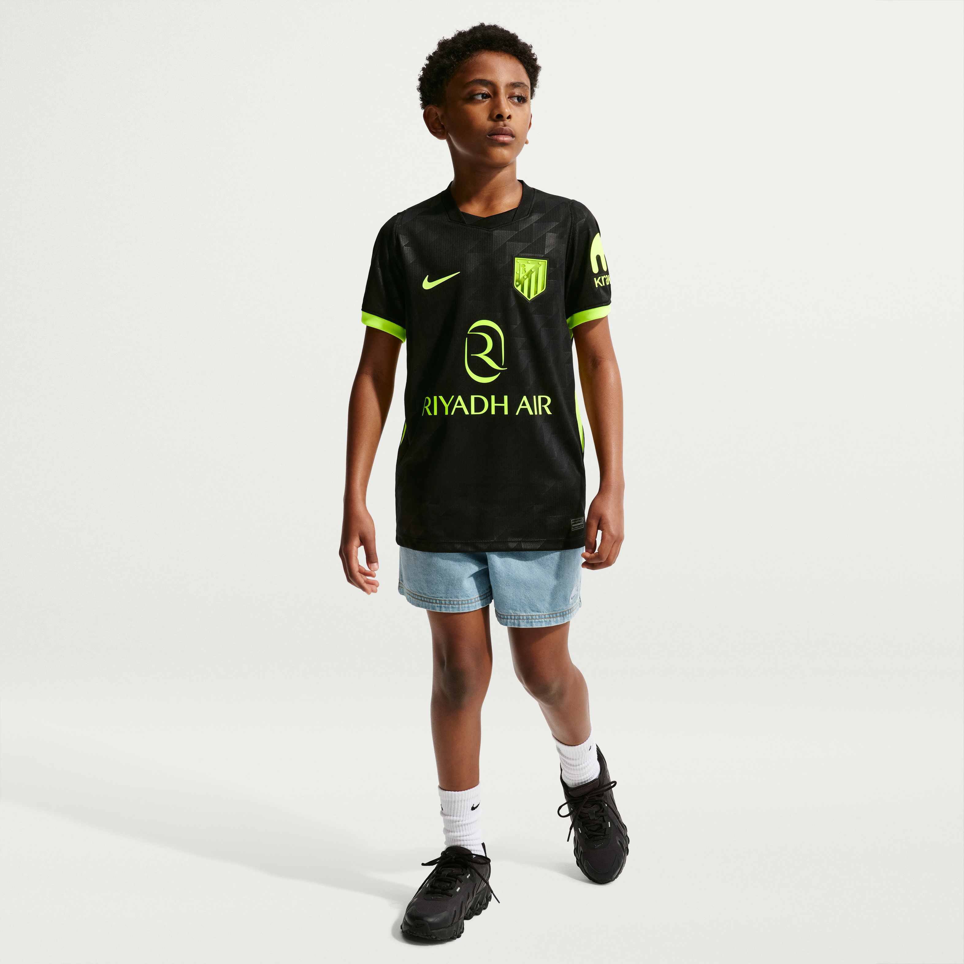 Atl&eacute;tico Madrid 2026/27 Stadium Away image number 6