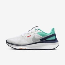 Nike Structure 25