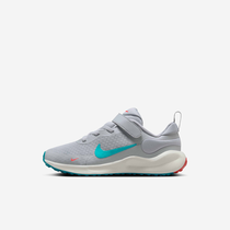 Nike Revolution 7