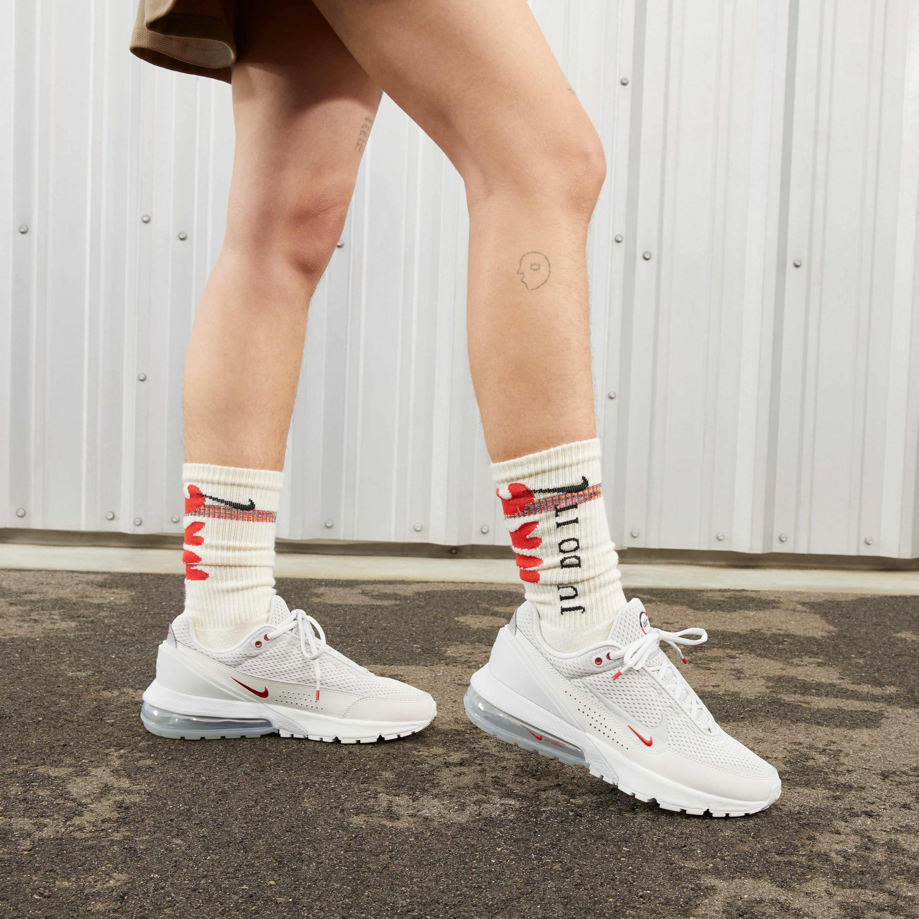 Nike Air Max Pulse image number 11