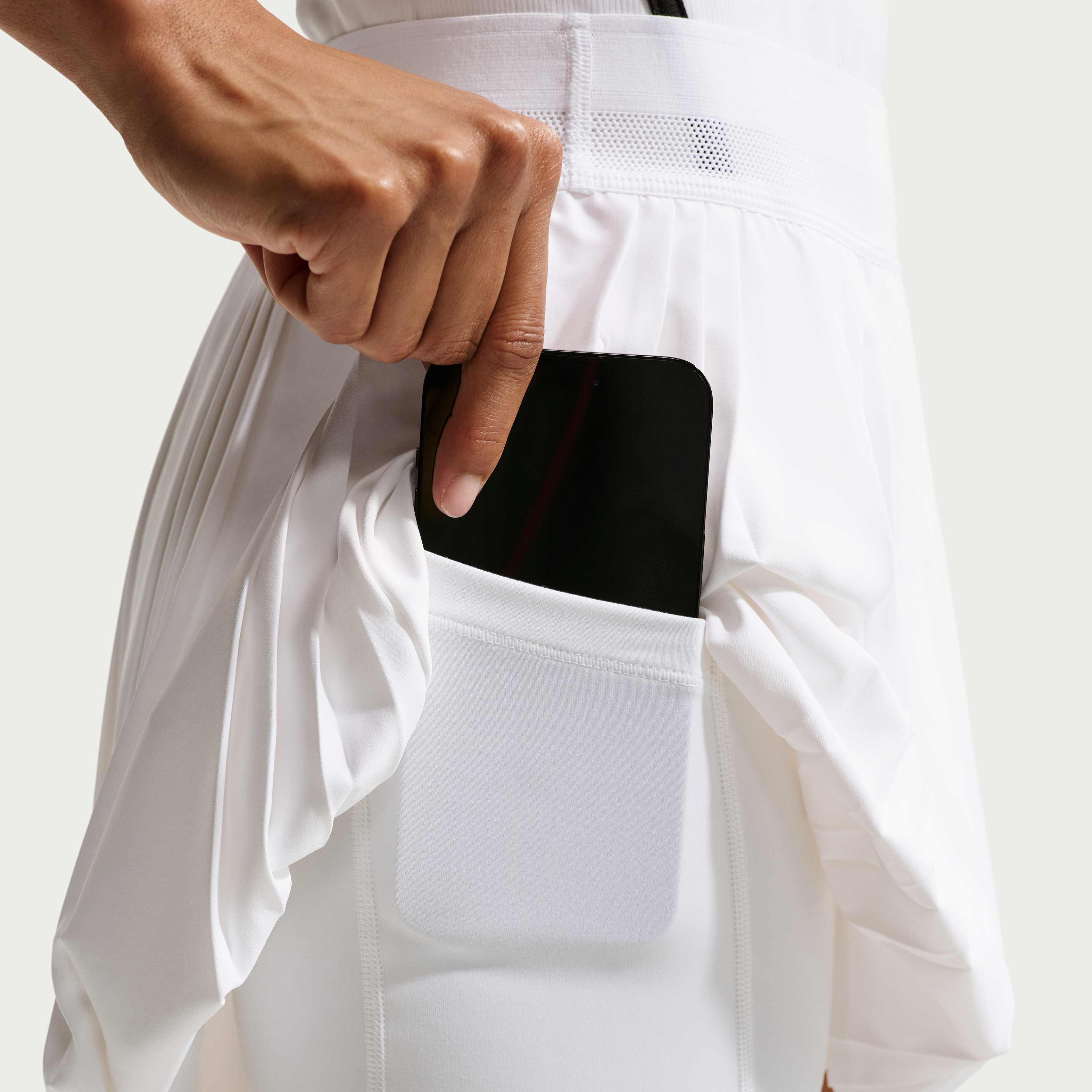 NikeCourt Advantage image number 6