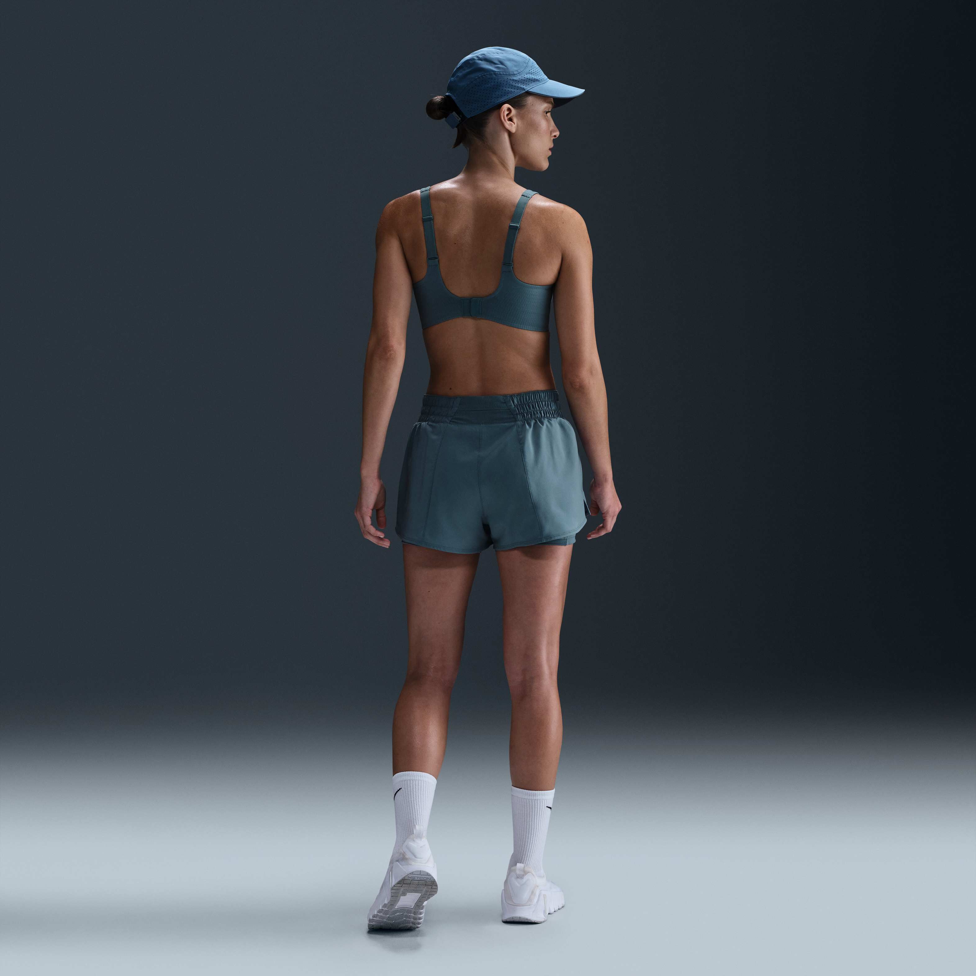 Nike Alate High-Support image number 4