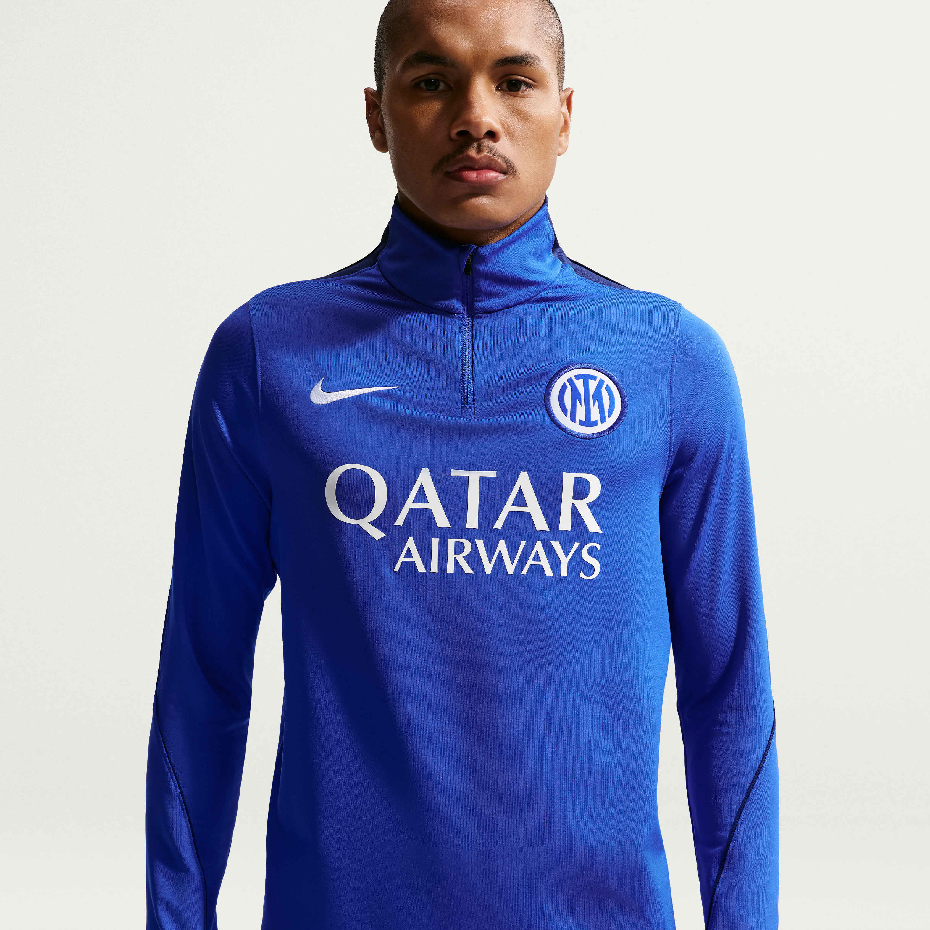 Inter Milan Strike image number 0