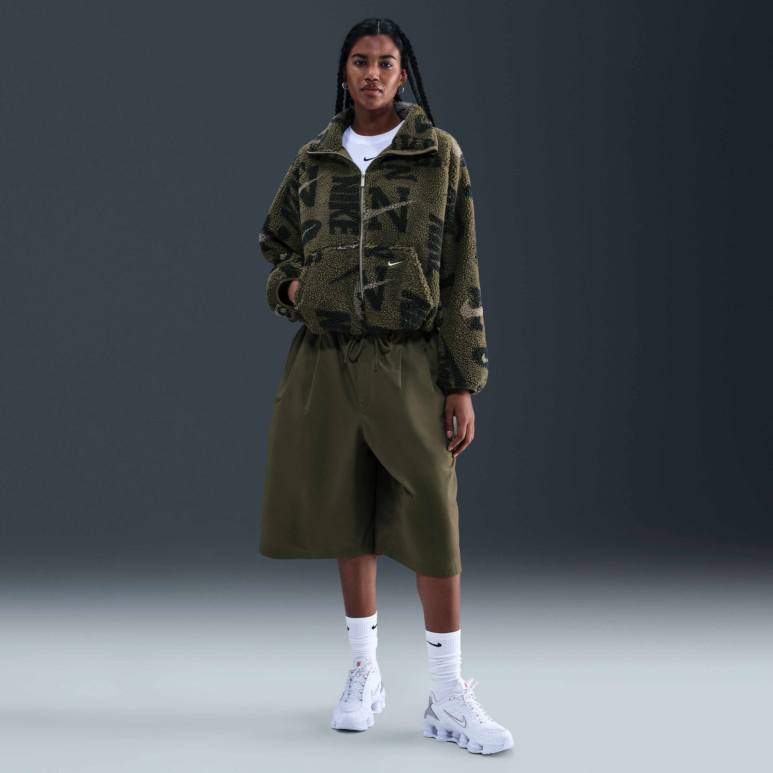 نايكي سبورتسوير image number 3