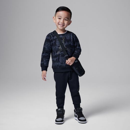 Shop Nike Kids Clothing on Sale in UAE Discounted Kids Clothing
