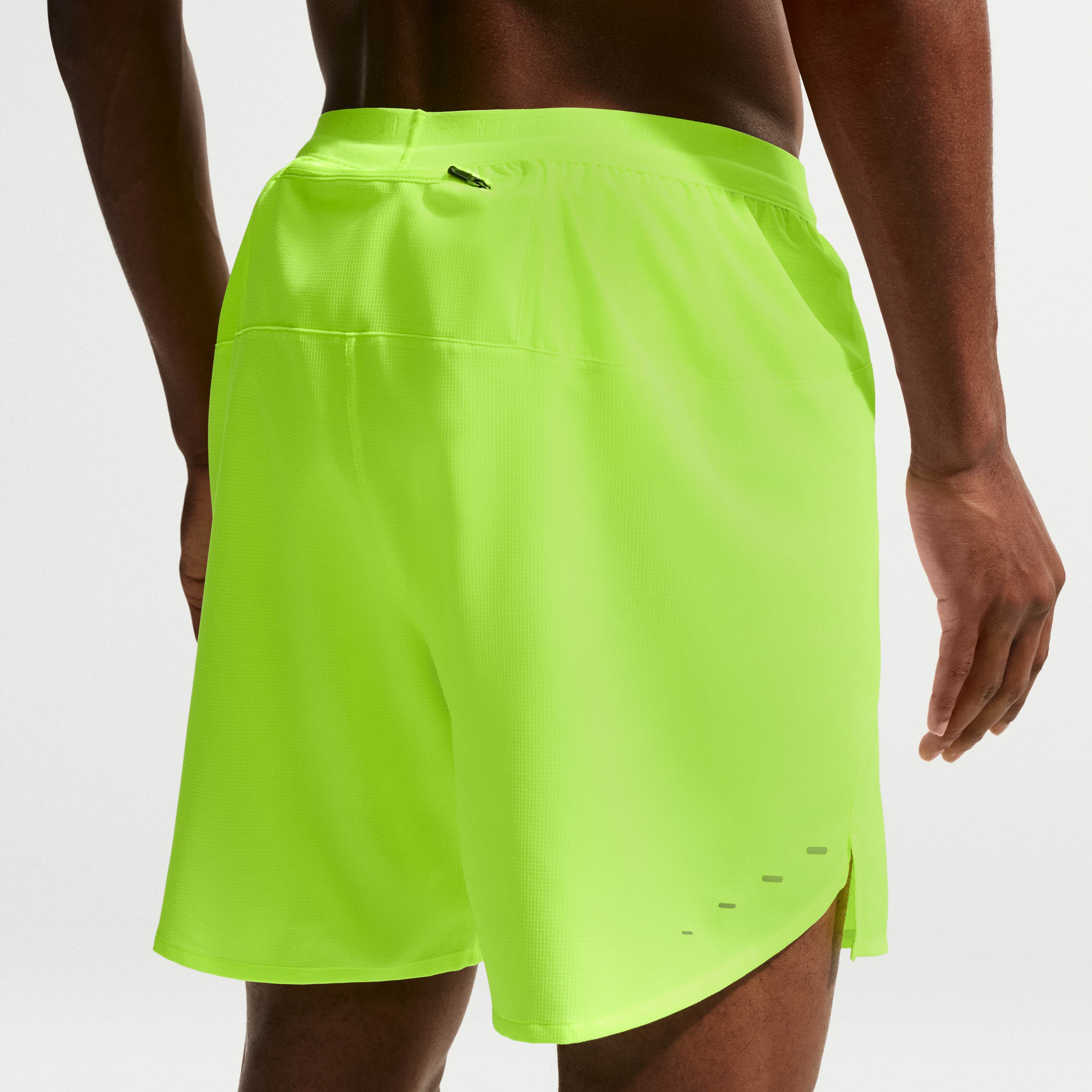 Nike Stride image number 2