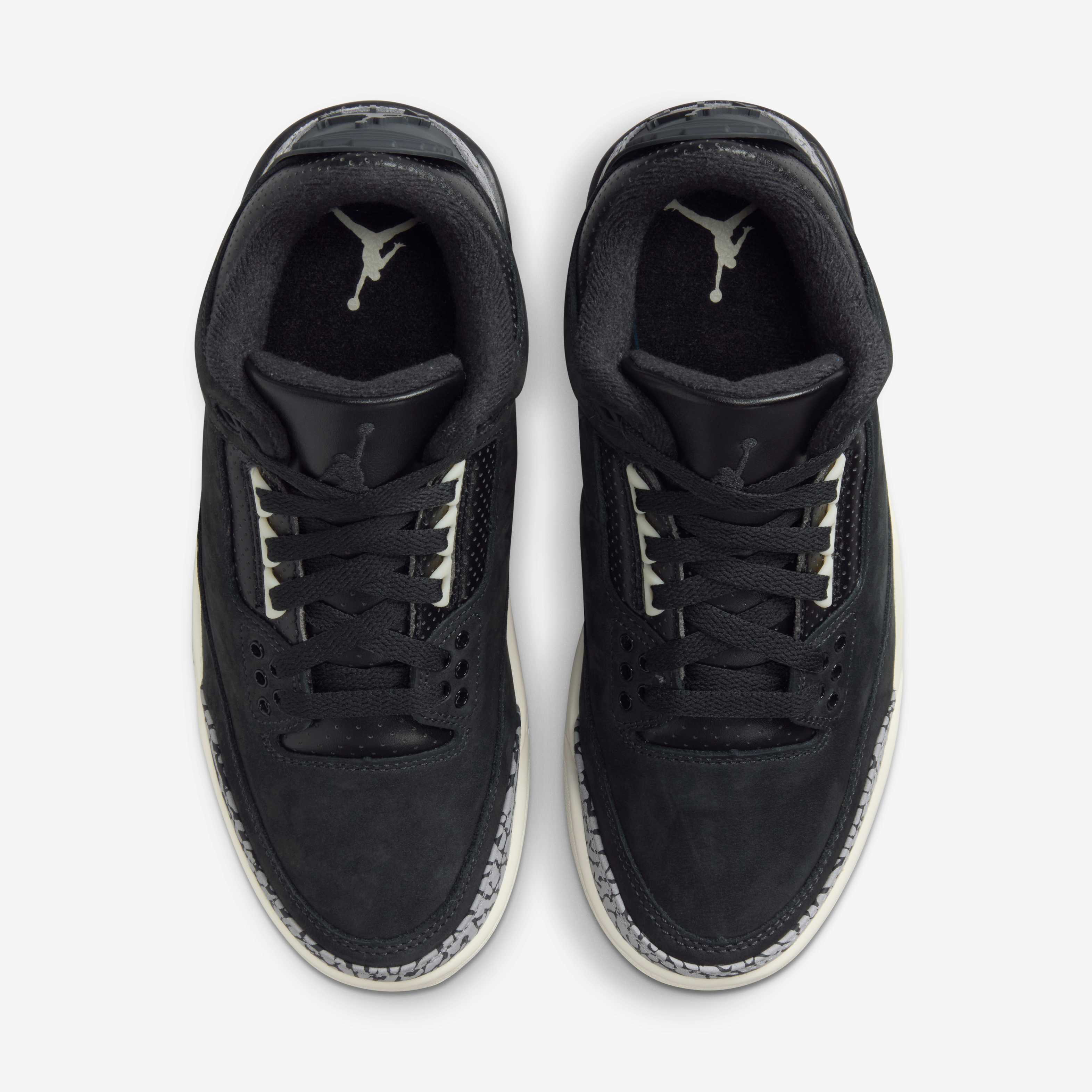 Air Jordan 3 'Off-Noir' image number 3