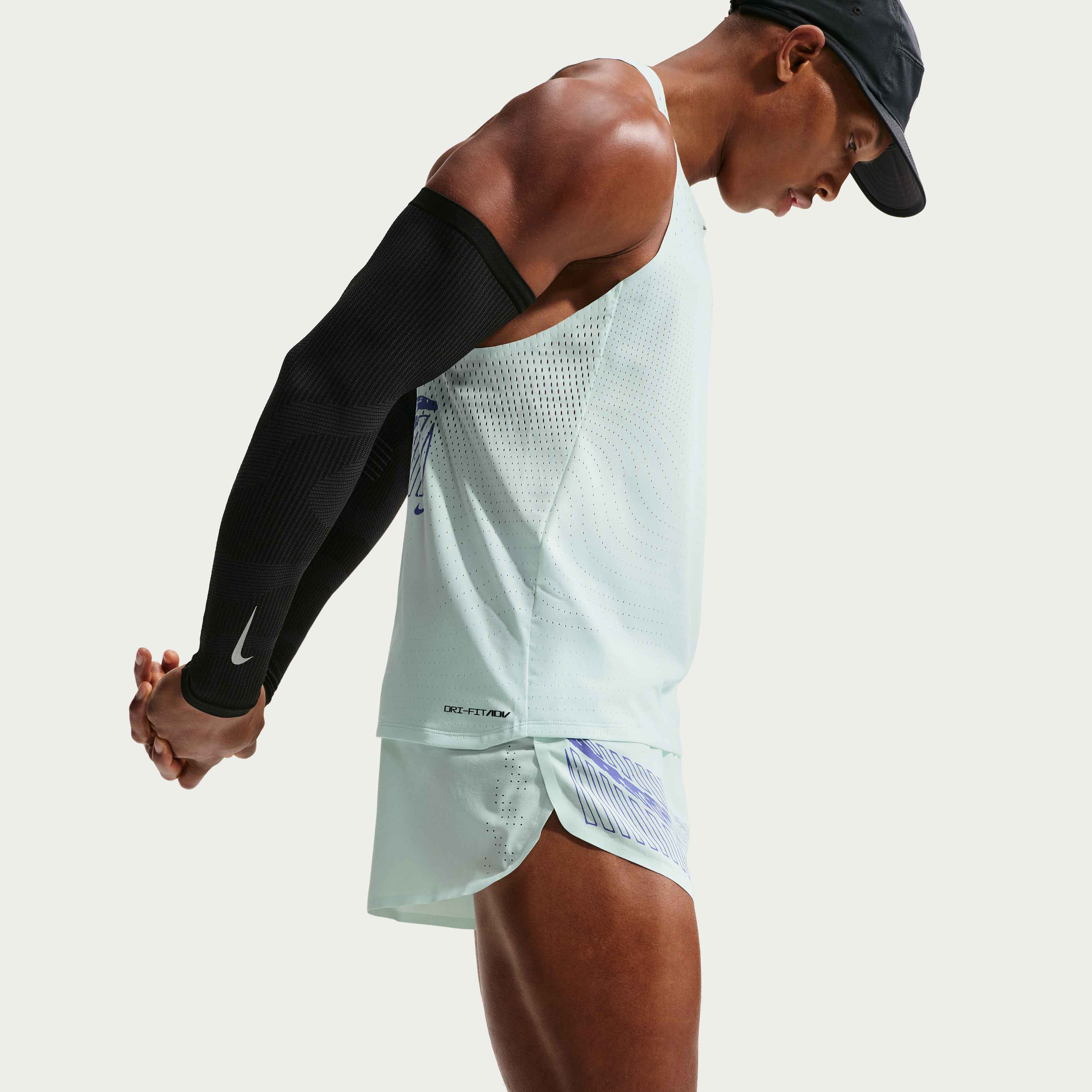 Nike AeroSwift image number 3