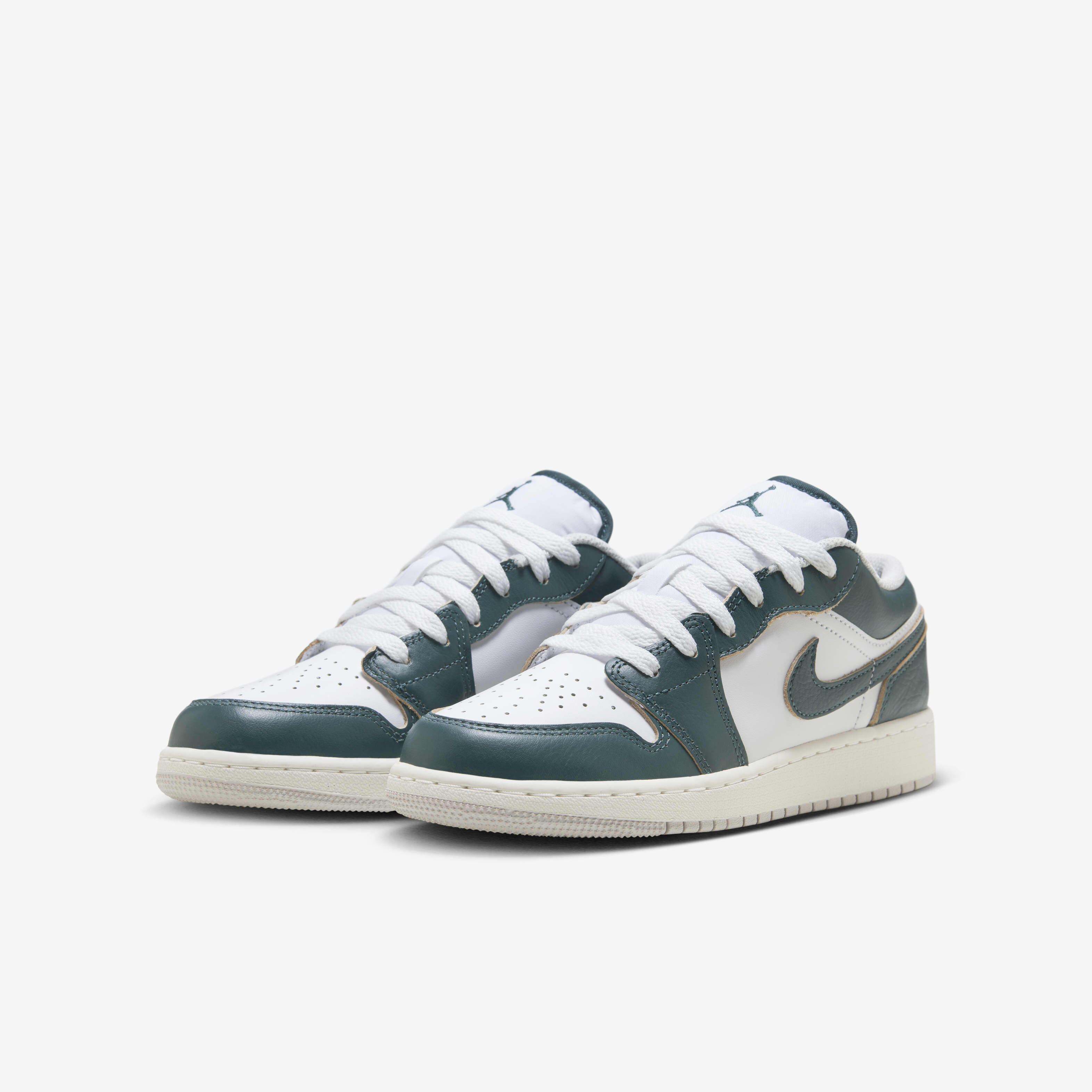 Buy Air Jordan 1 Low SE Older Kids Shoes Nike UAE Official