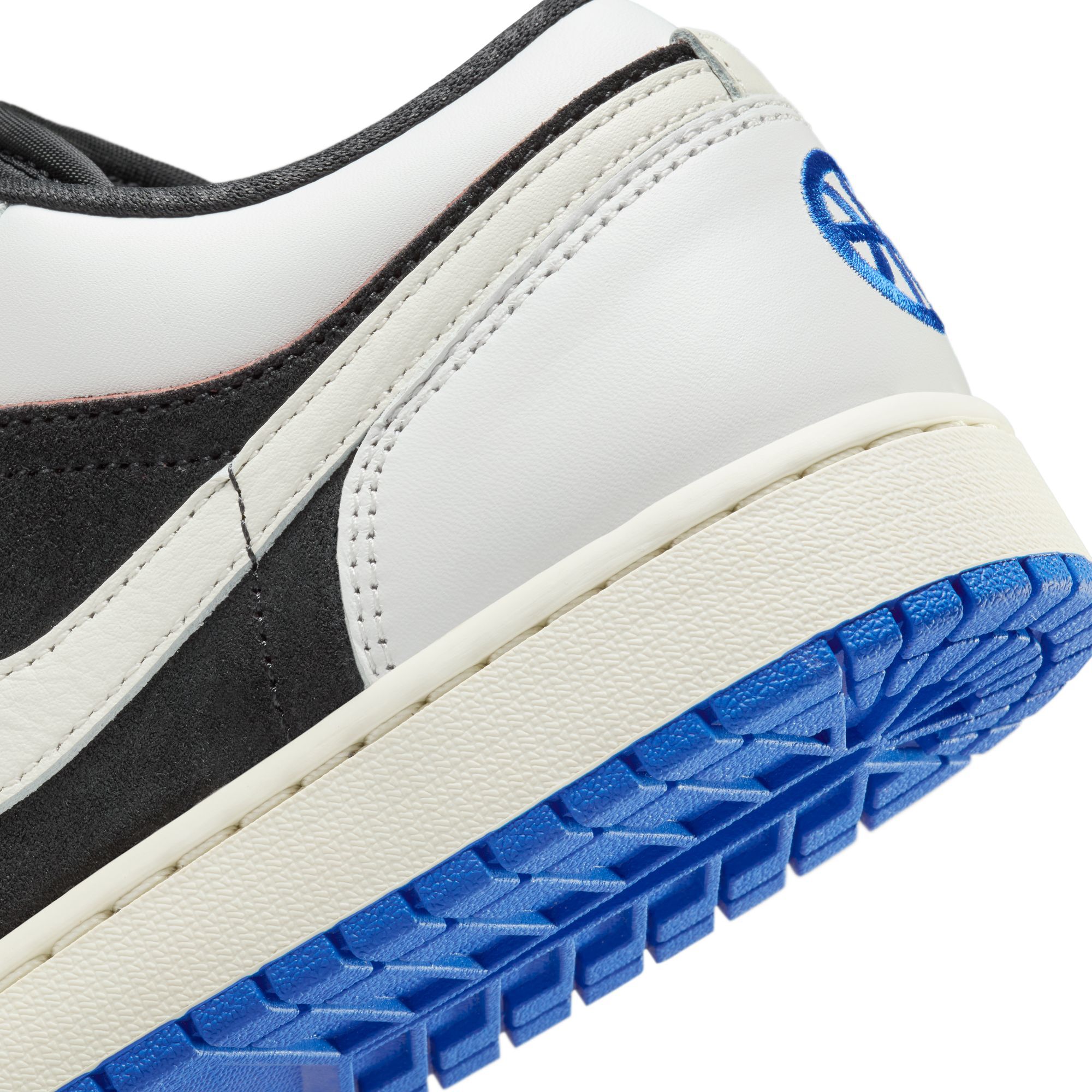 air force 1 flyknit quai 54