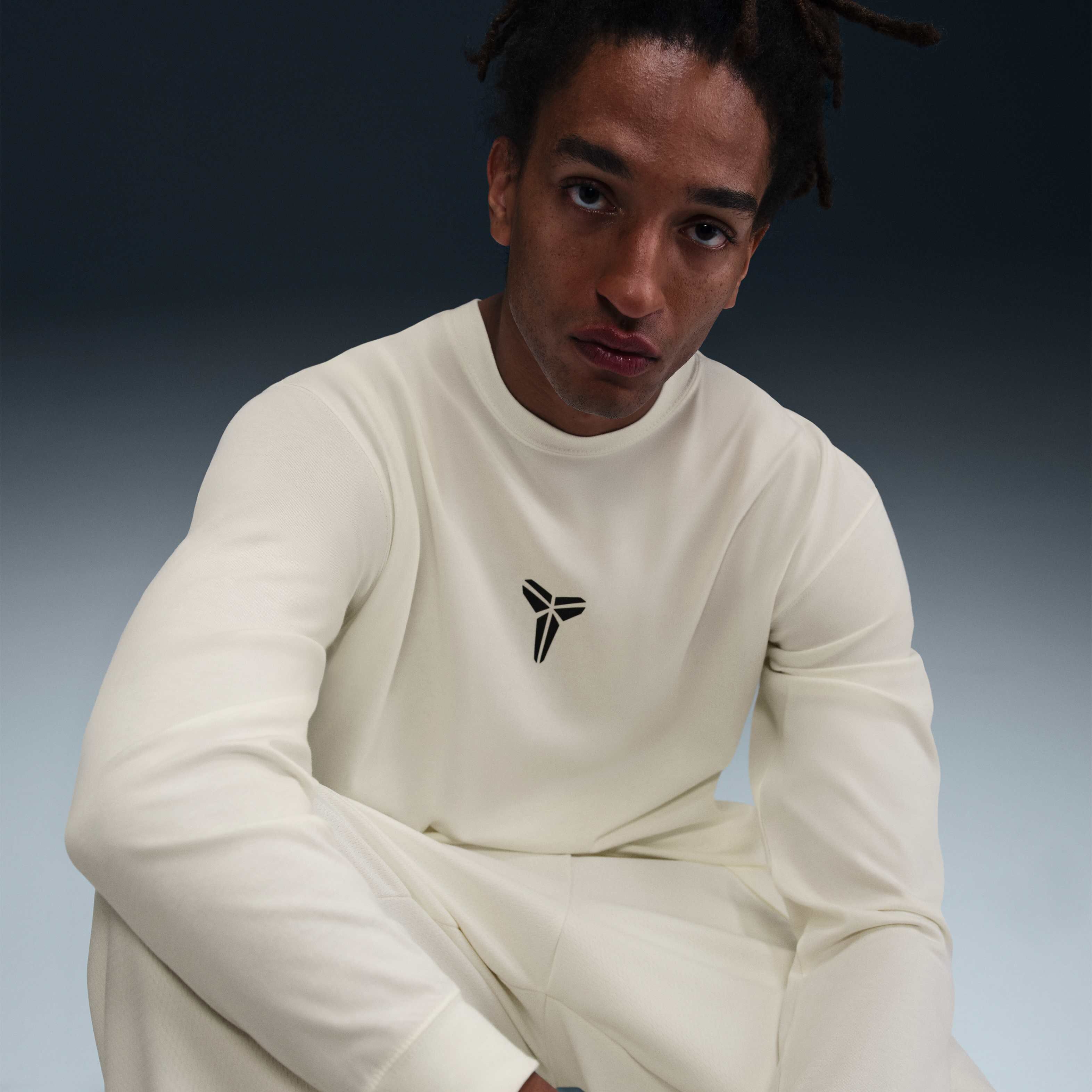 Buy Kobe Men's Max90 Long-Sleeve T-Shirt - Sail | Nike UAE
