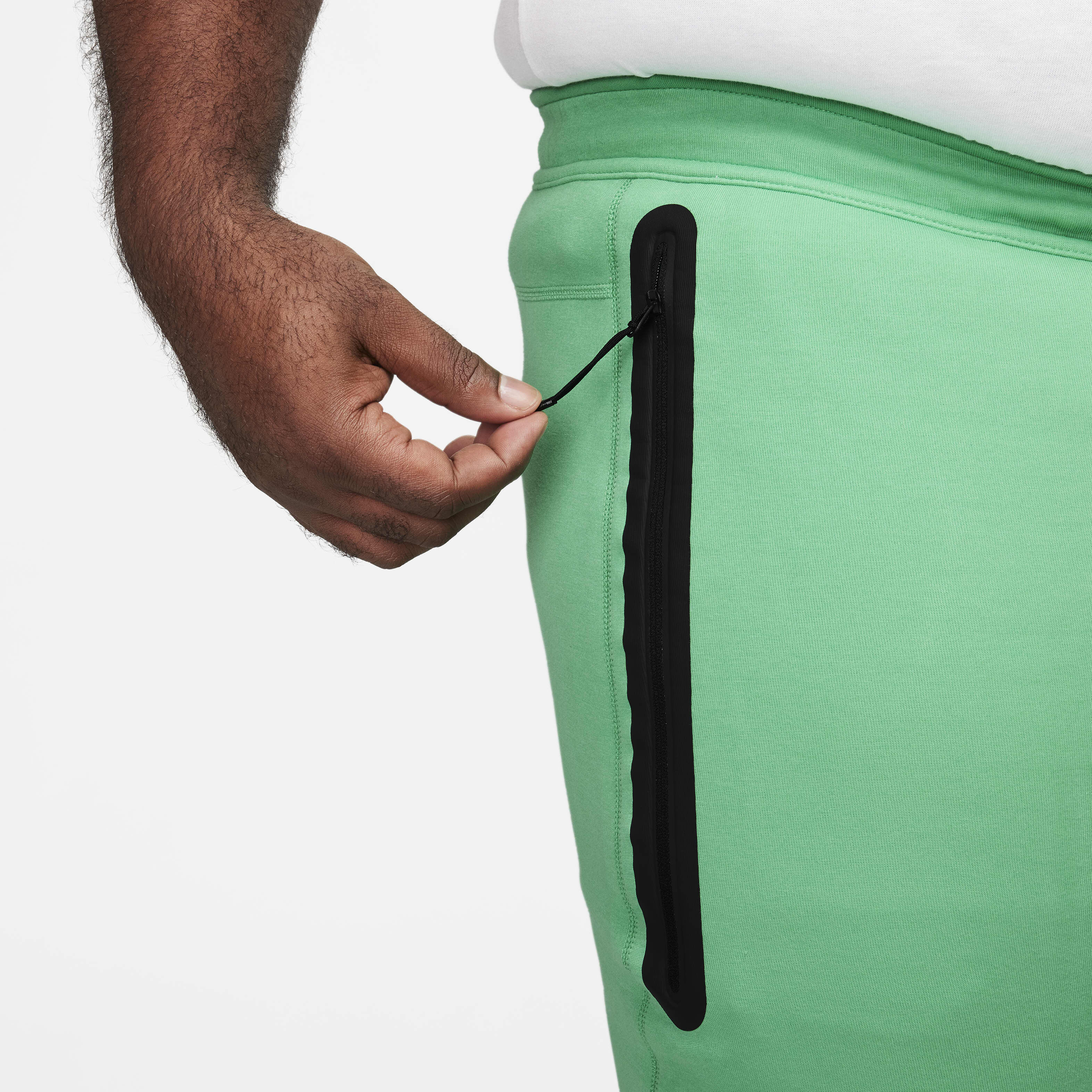 Nike Sportswear Tech Fleece image number 14