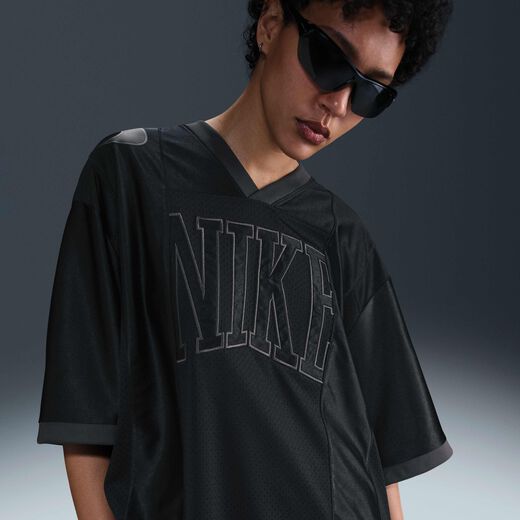 Women's Jerseys-Nike, Nike Sportswear Street, Women's Oversized Short-Sleeve Graphic Top