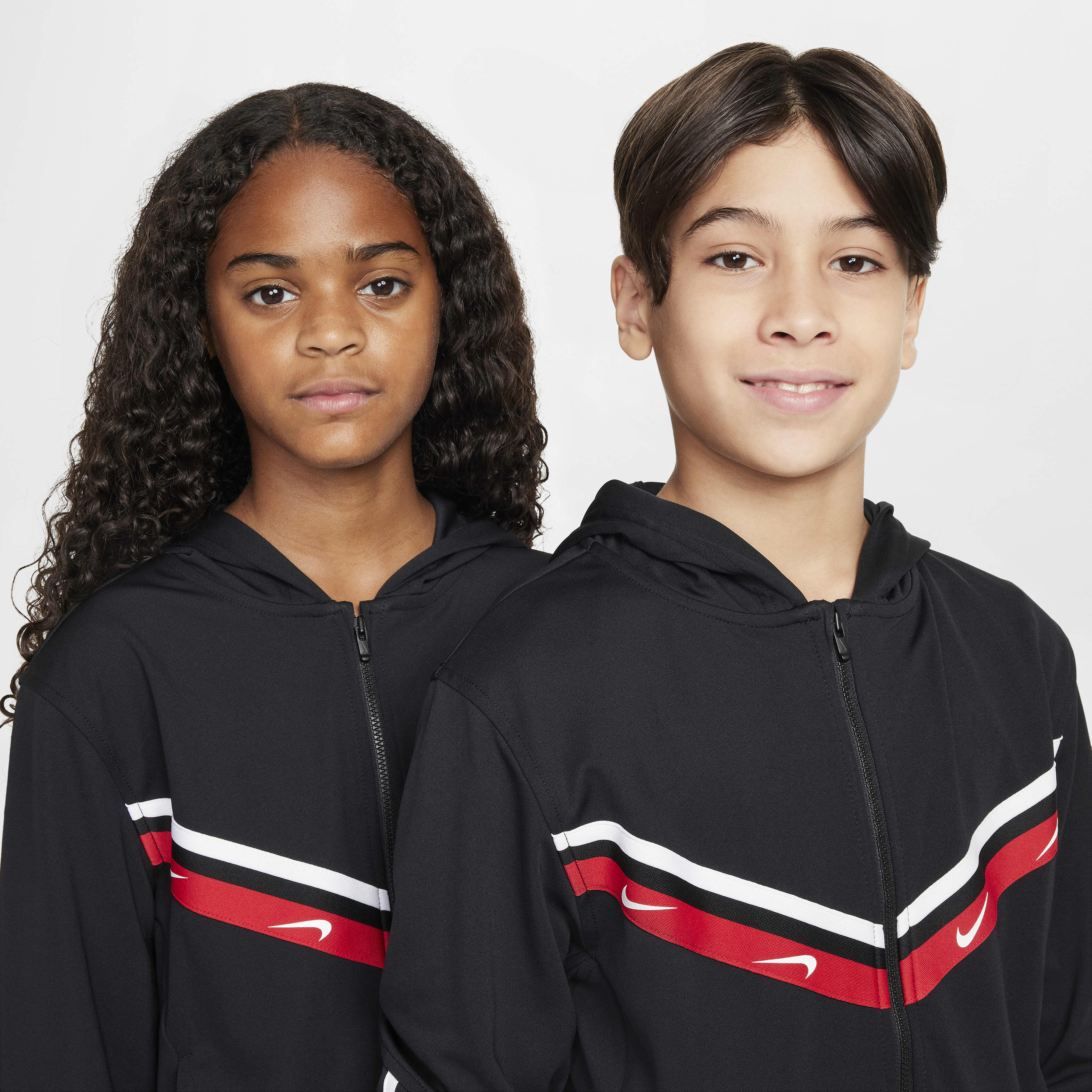 Nike Sportswear Club image number 2