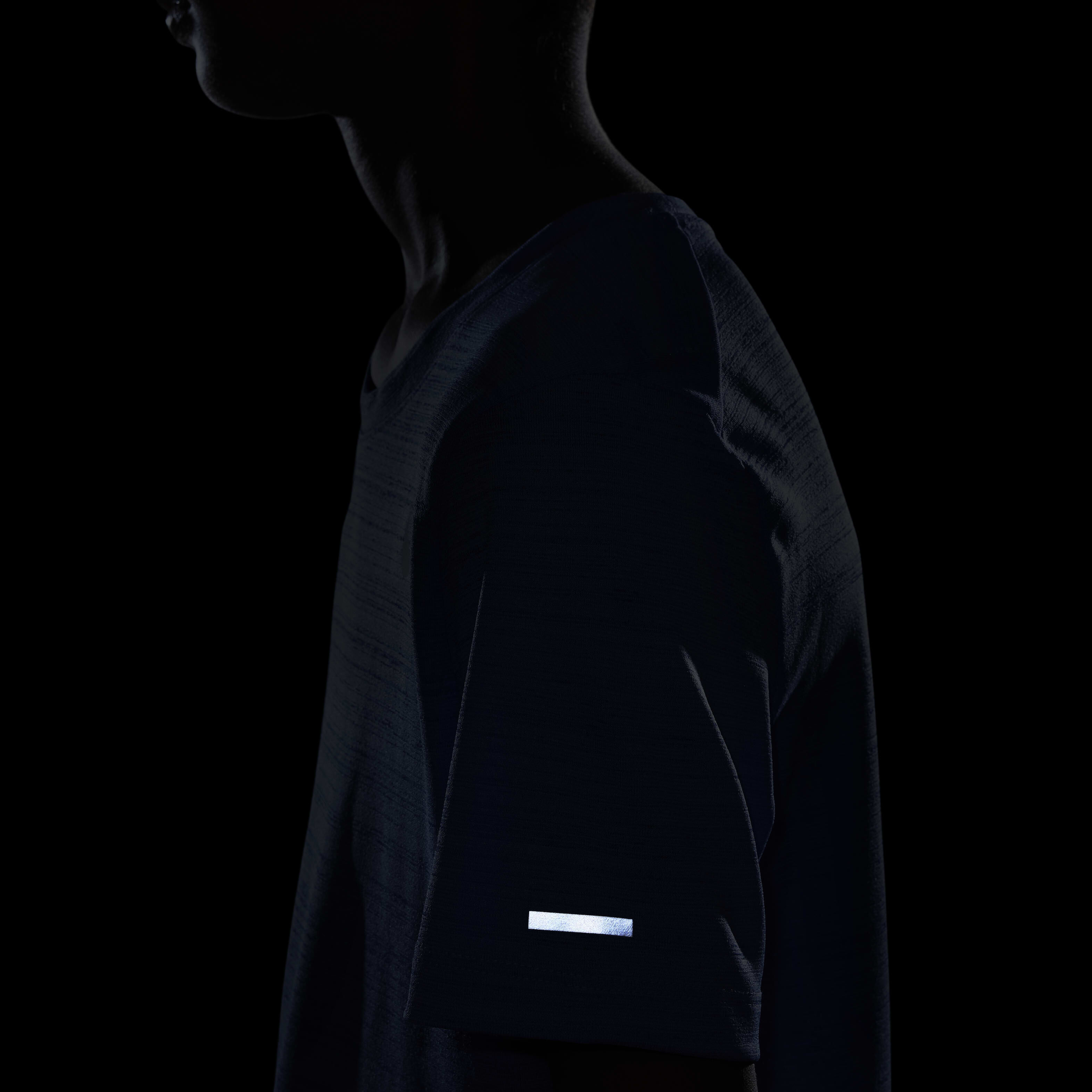 Nike Dri-FIT Miler image number 6