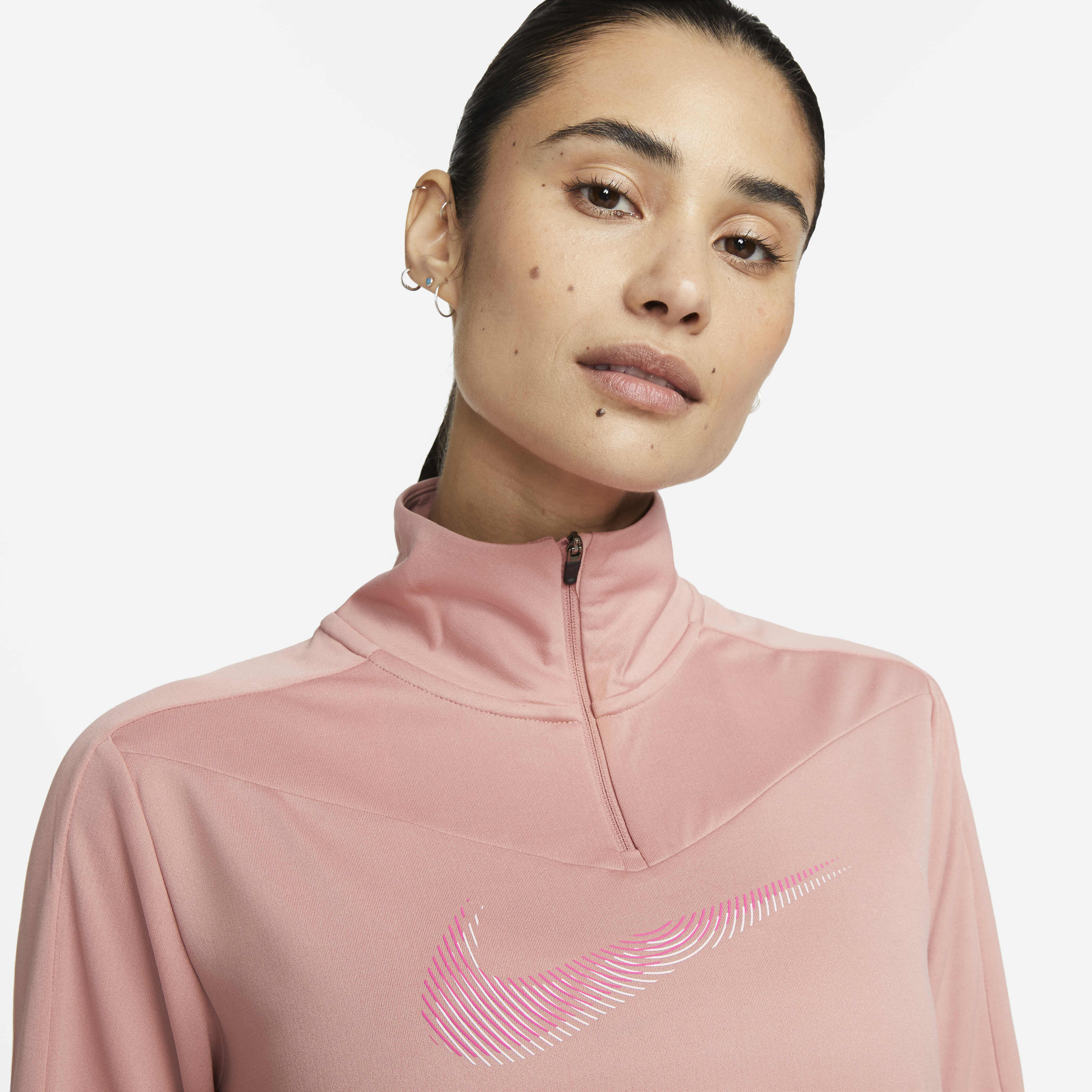 Nike Dri-FIT Swoosh image number 2