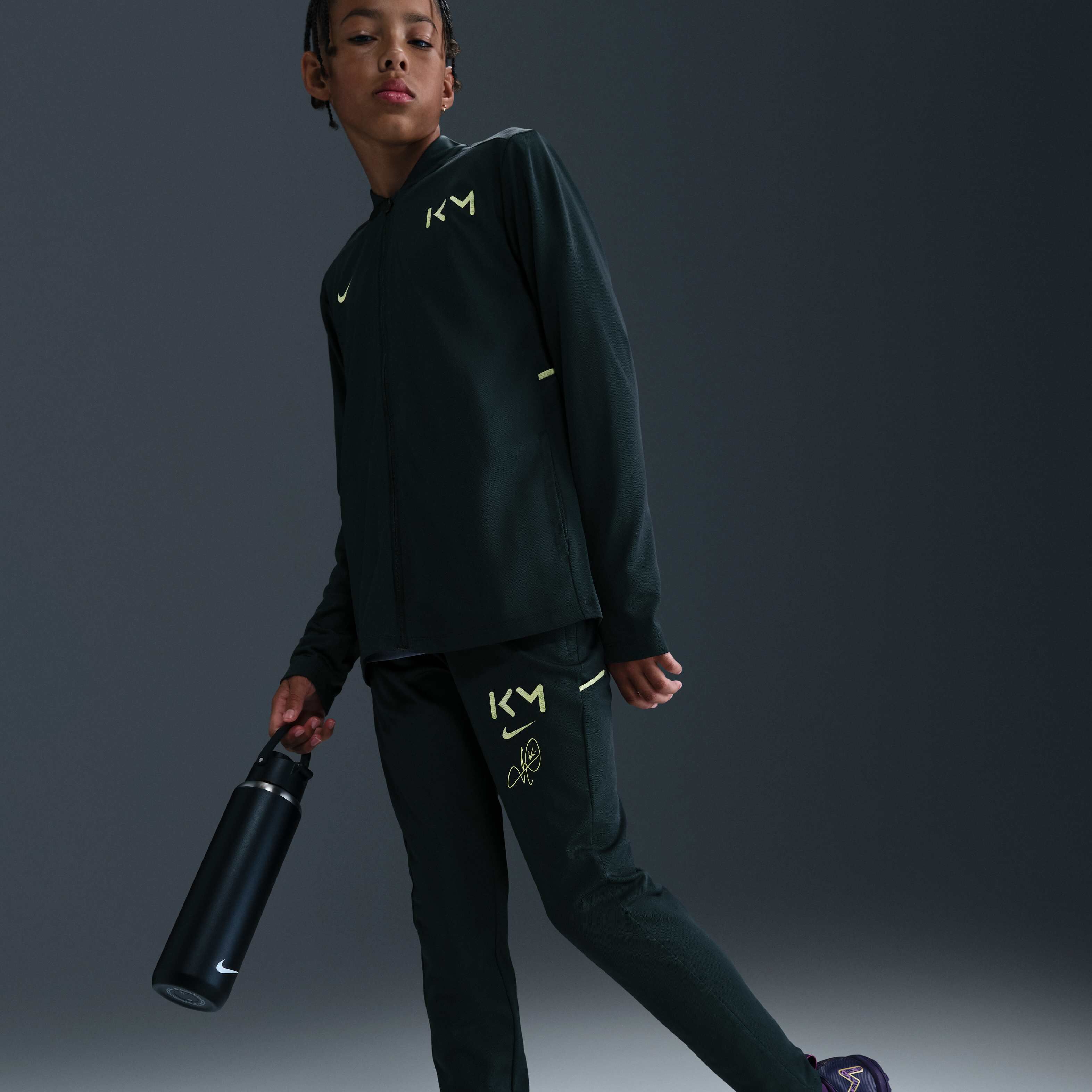 كيليان مبابي أكاديمي image number 6