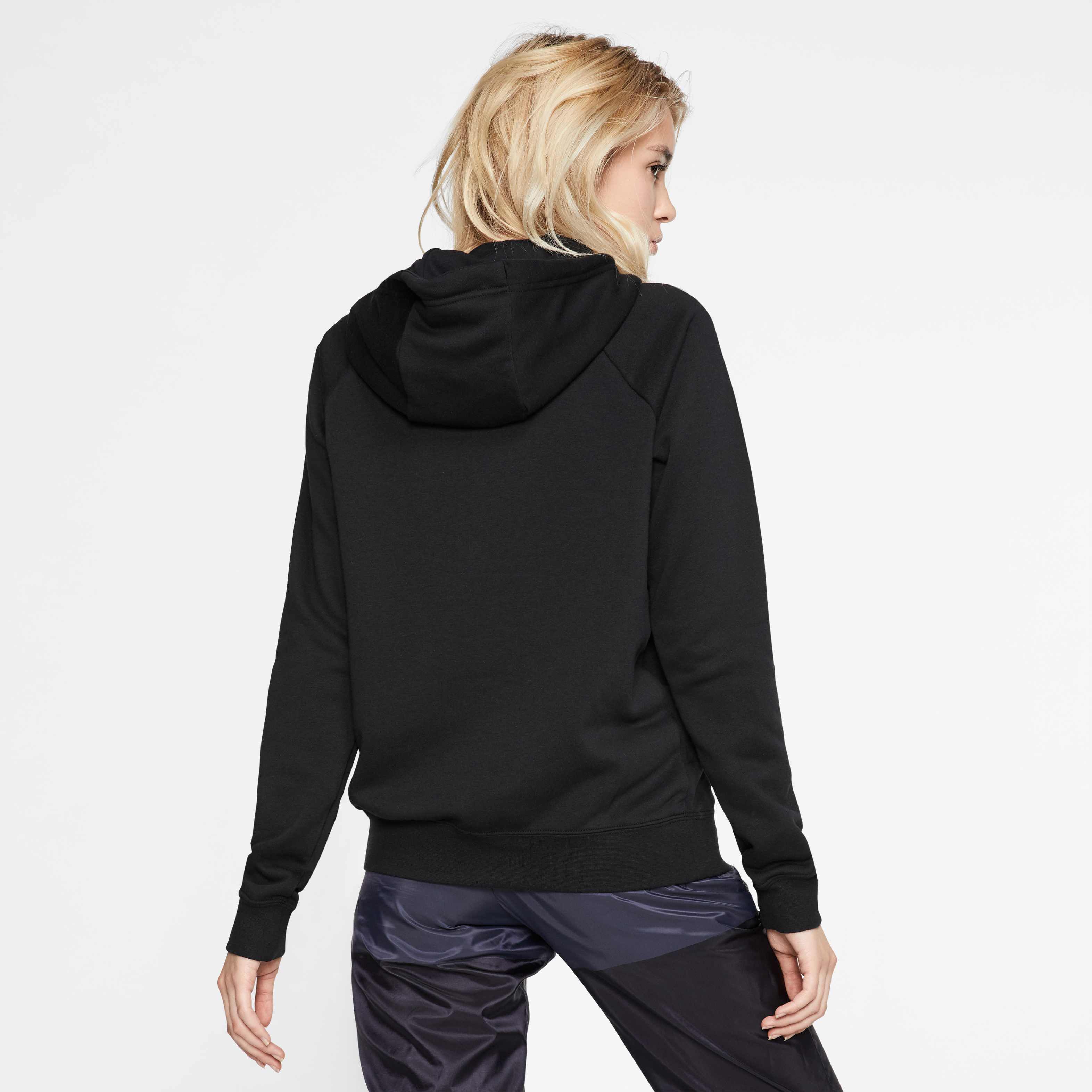 Nike Sportswear Essential image number 1