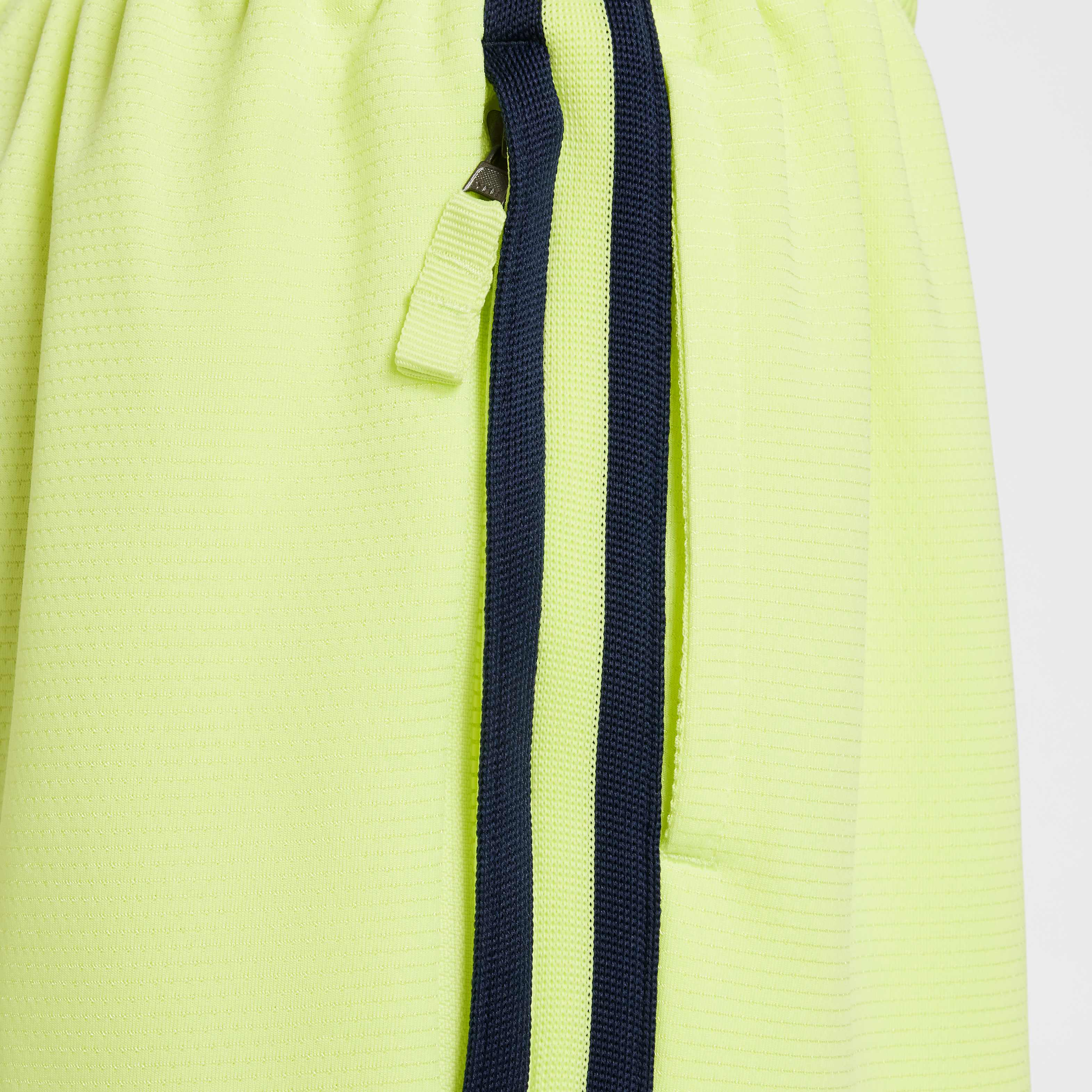 نايكي دراي-فت دي ان ايه image number 5