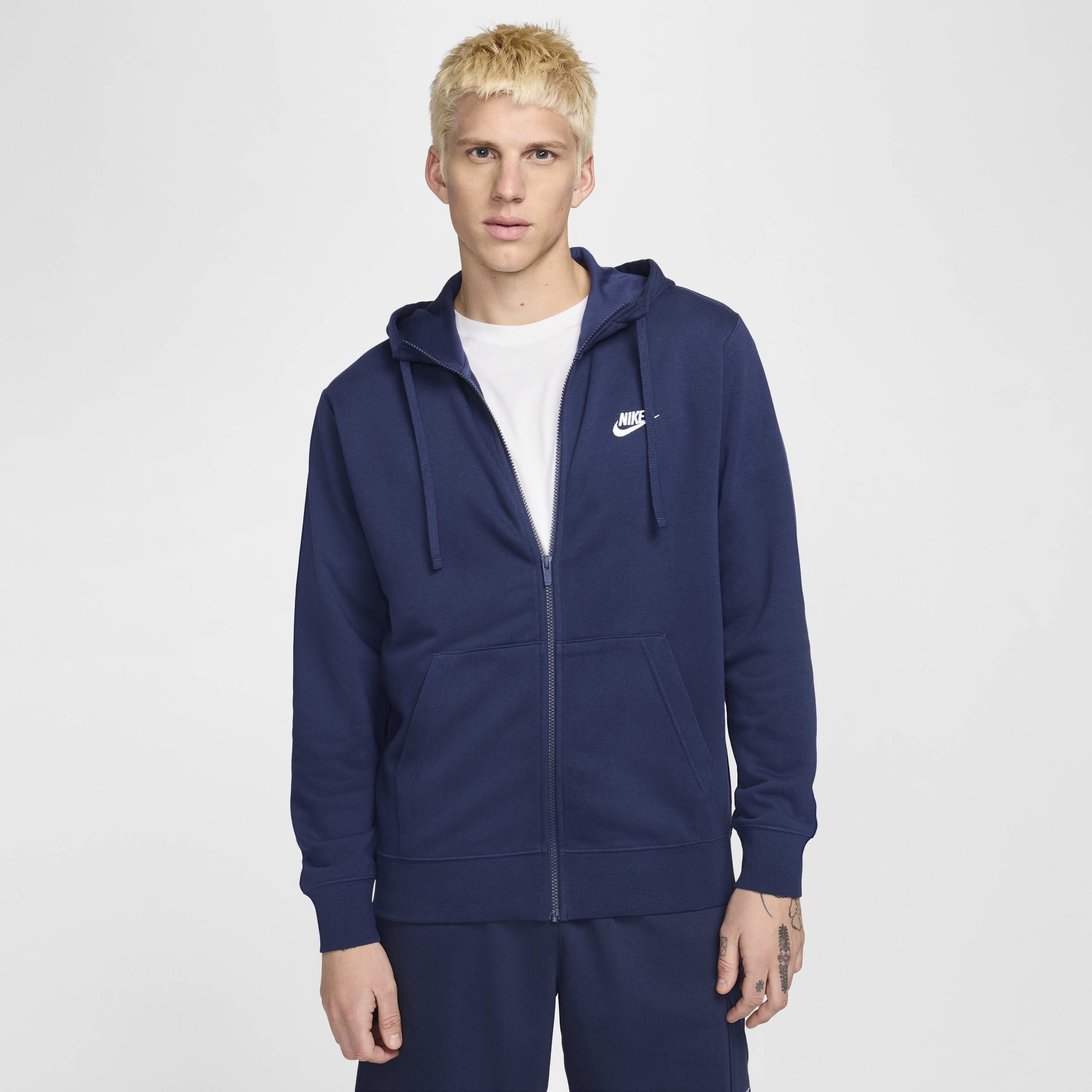 Nike Sportswear Club