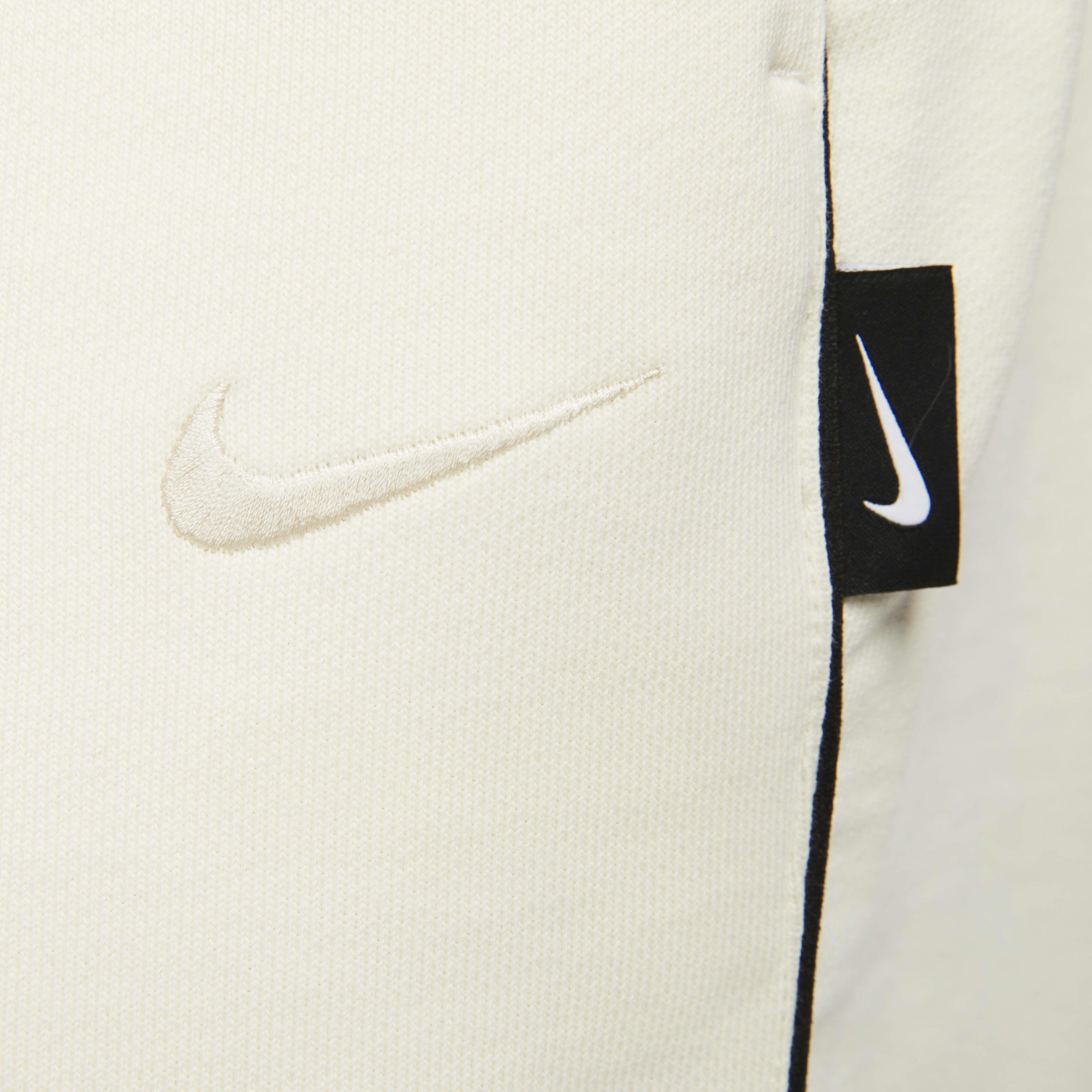 Nike Swoosh image number 4