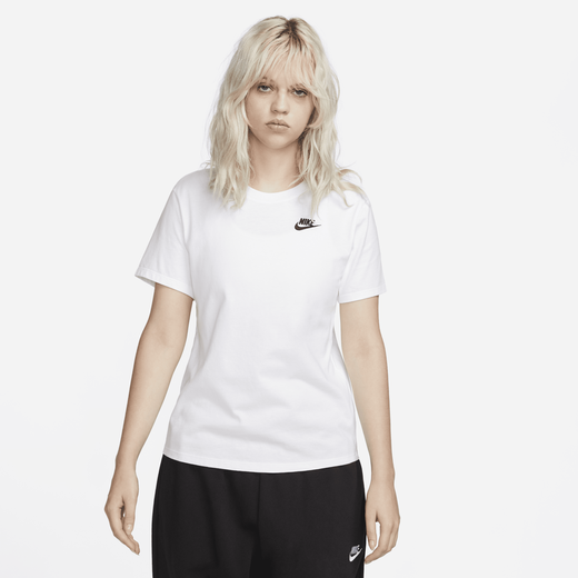 Shop Sportswear Club Essentials Women s T Shirt Nike UAE
