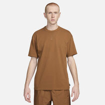 Nike Sportswear Premium Essentials